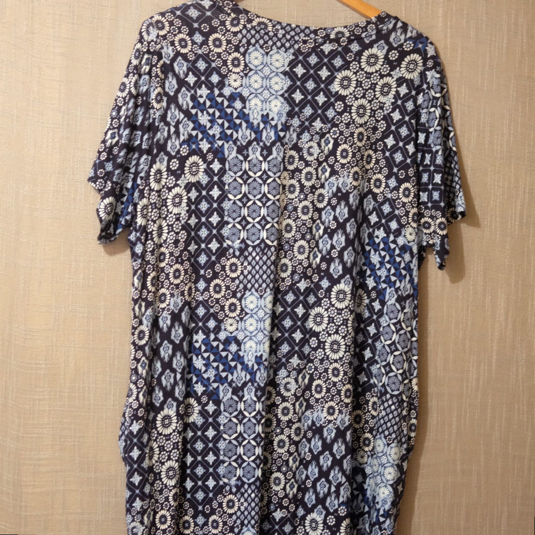 Vintage Terra & Sky Floral Dress Womens 1X Pockets Super Soft Stretch Nwot Navy Midi Dress T-Shirt Style Size XL / US 12-14 / IT 48-50 - 6 Thumbnail