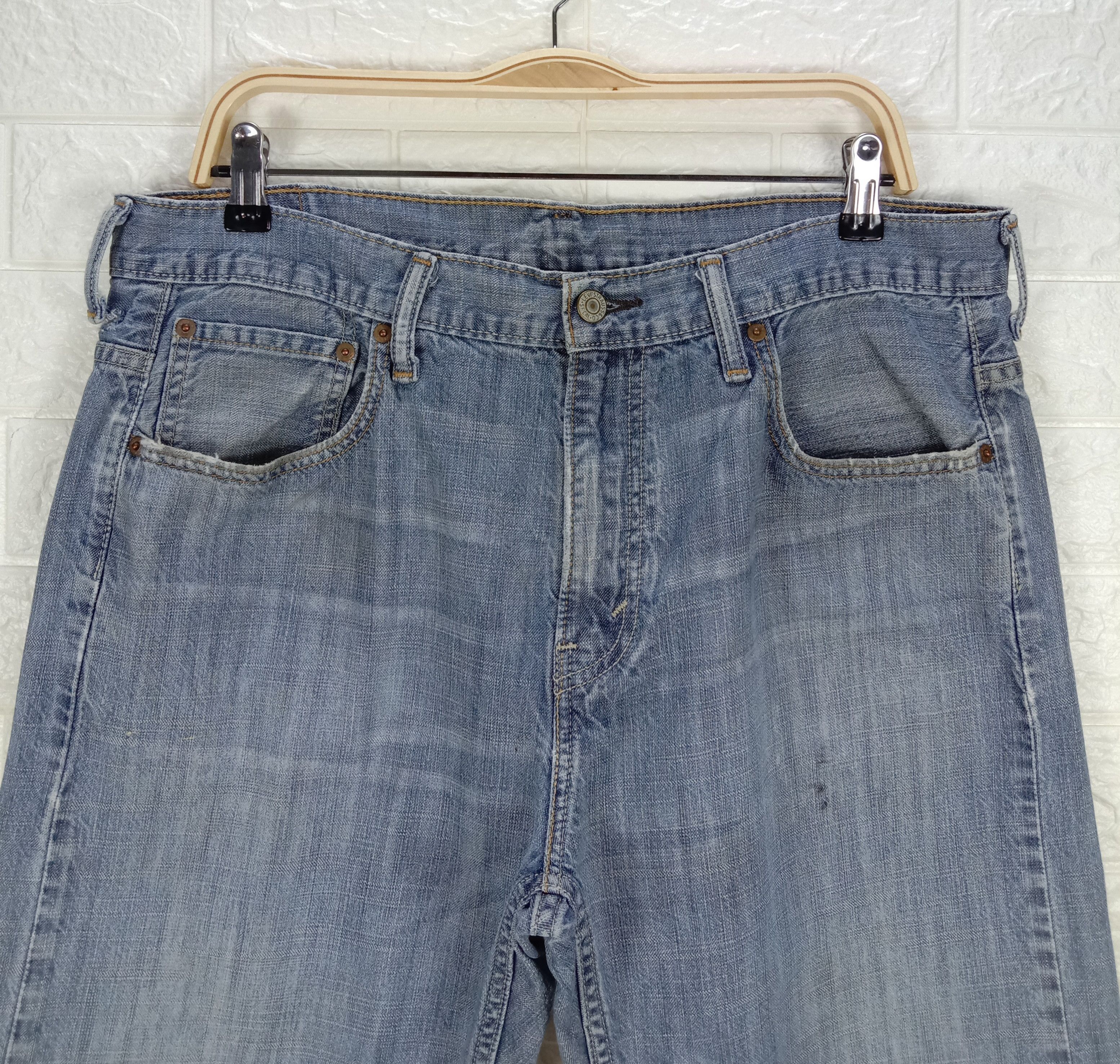 Levi's Vintage Levi's 569 Jeans Relaxed Fit Denim Size US 34 / EU 50 - 2 Thumbnail