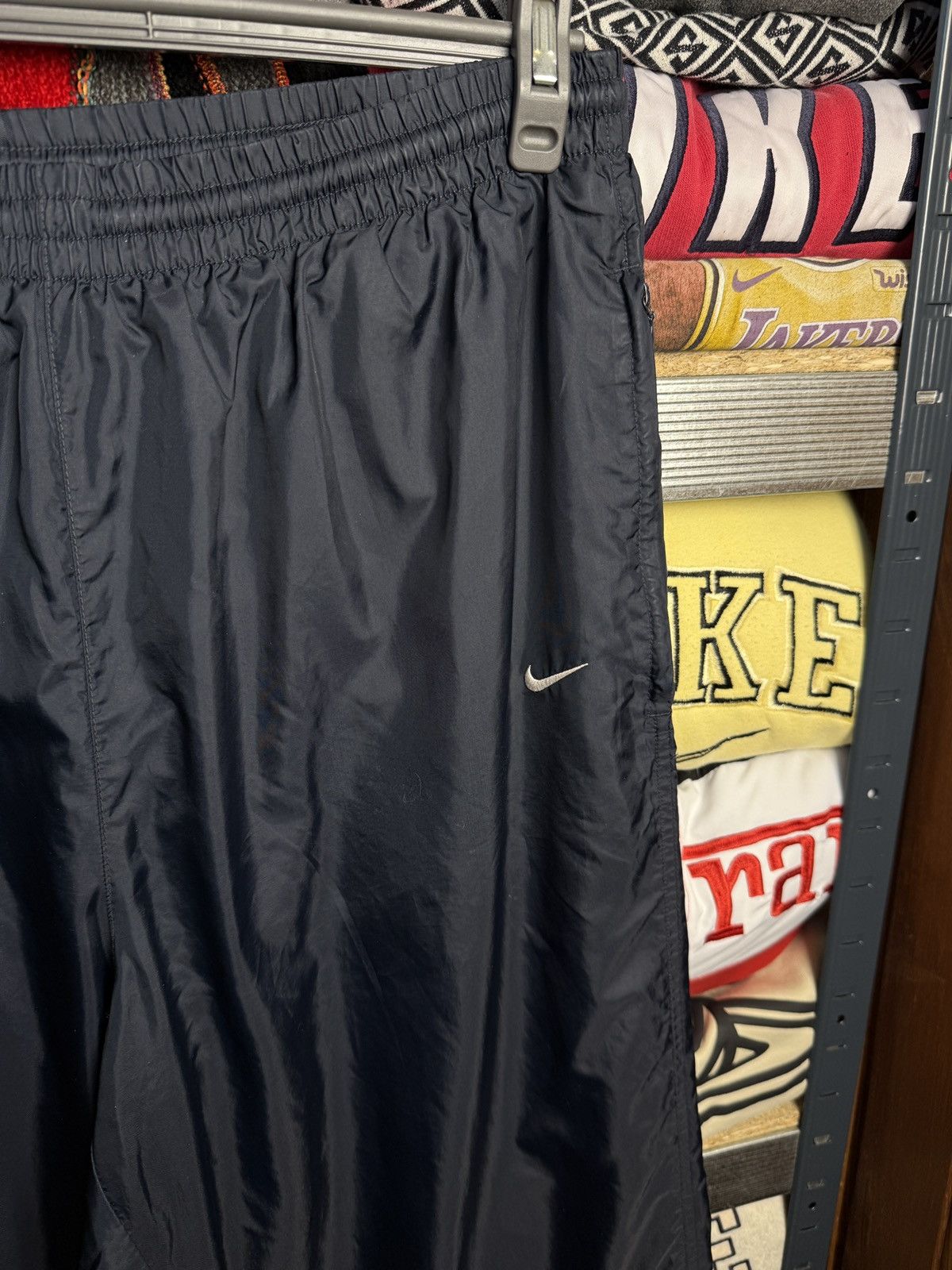 Nike vintage Nike nylon pants streetwear japan Y2K Size US 36 / EU 52 - 3 Thumbnail