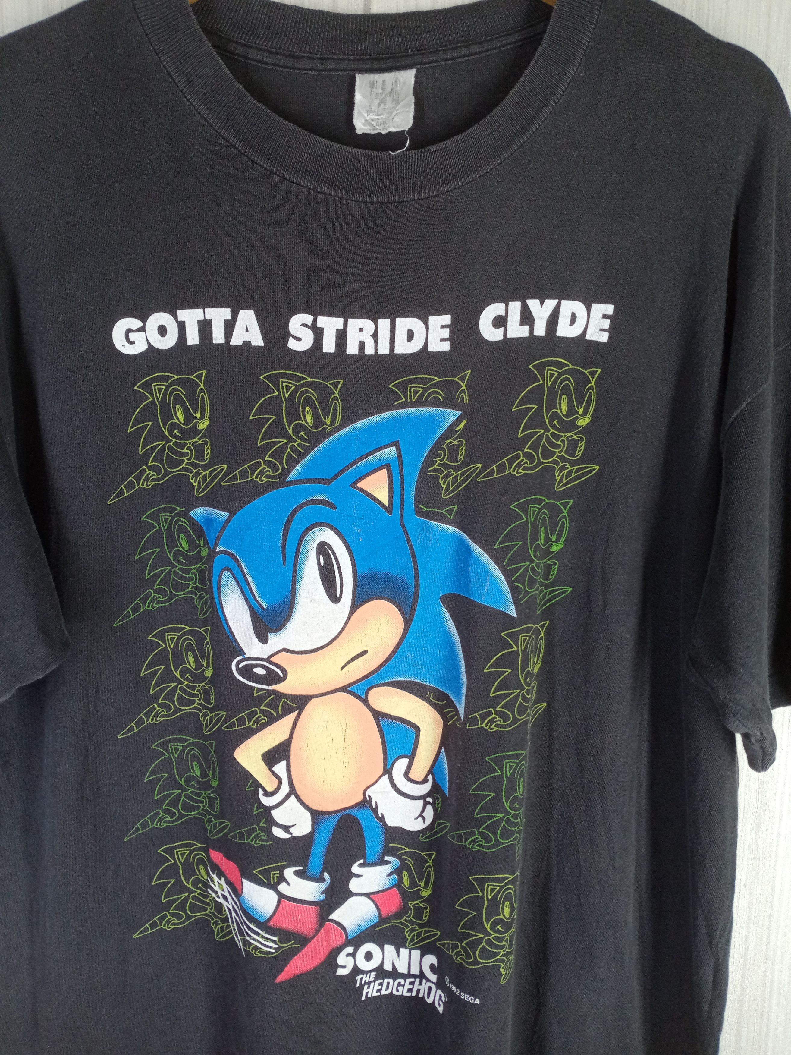 Vintage Very Rare Vintage 1992 Sonic The Hedgehog Tshirt Size US L / EU 52-54 / 3 - 4 Thumbnail