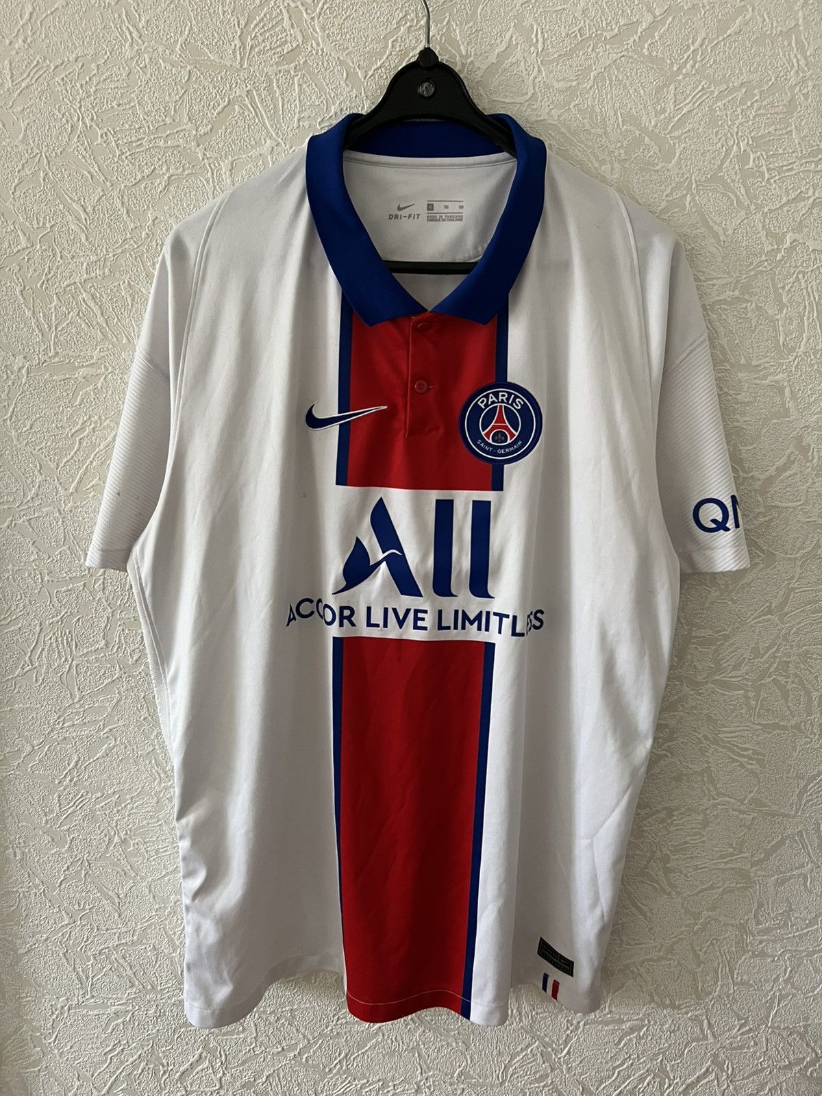 Nike Nike PSG 2020/2021 Away Jersey Football shirt streetwear Size US XL / EU 56 / 4 - 2 Thumbnail