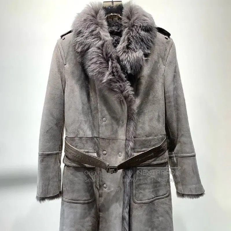 Burberry Gray Women's Coat with Fur Collar.