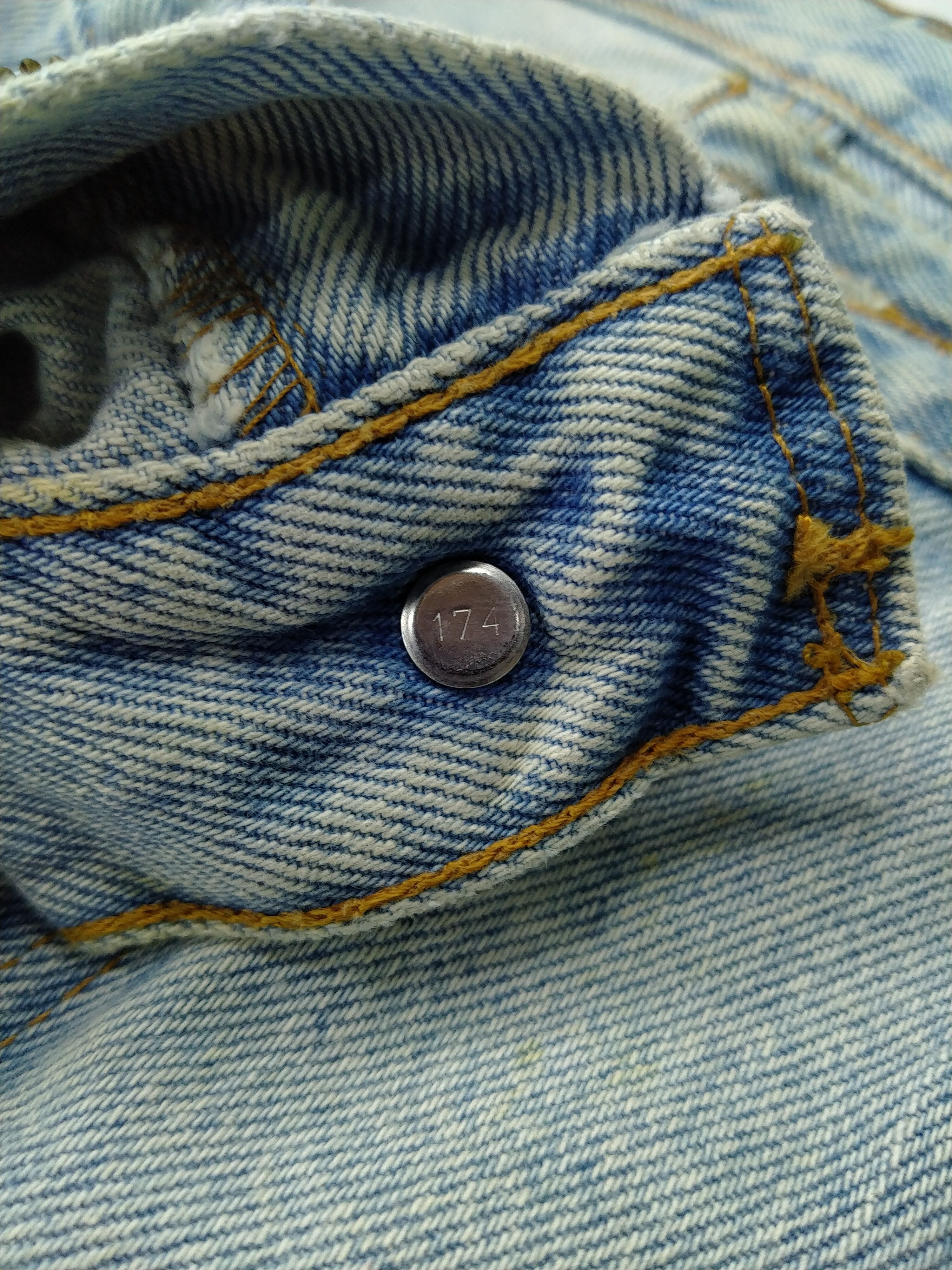 Levi's Light Wash Vintage Levi's 512 Slim 33x31 Denim -JN1018 Size US 33 - 7 Thumbnail