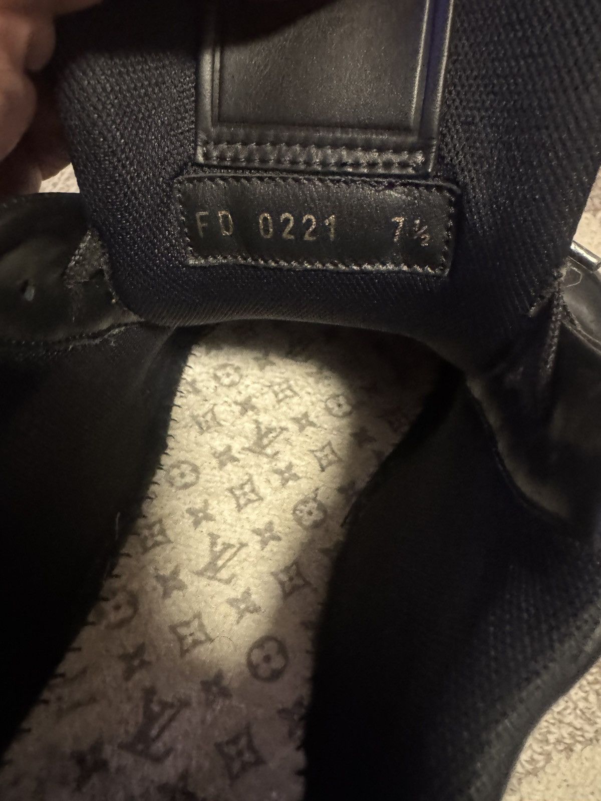 Louis Vuitton Louis Vuitton Size US 10 / EU 43 - 8 Thumbnail