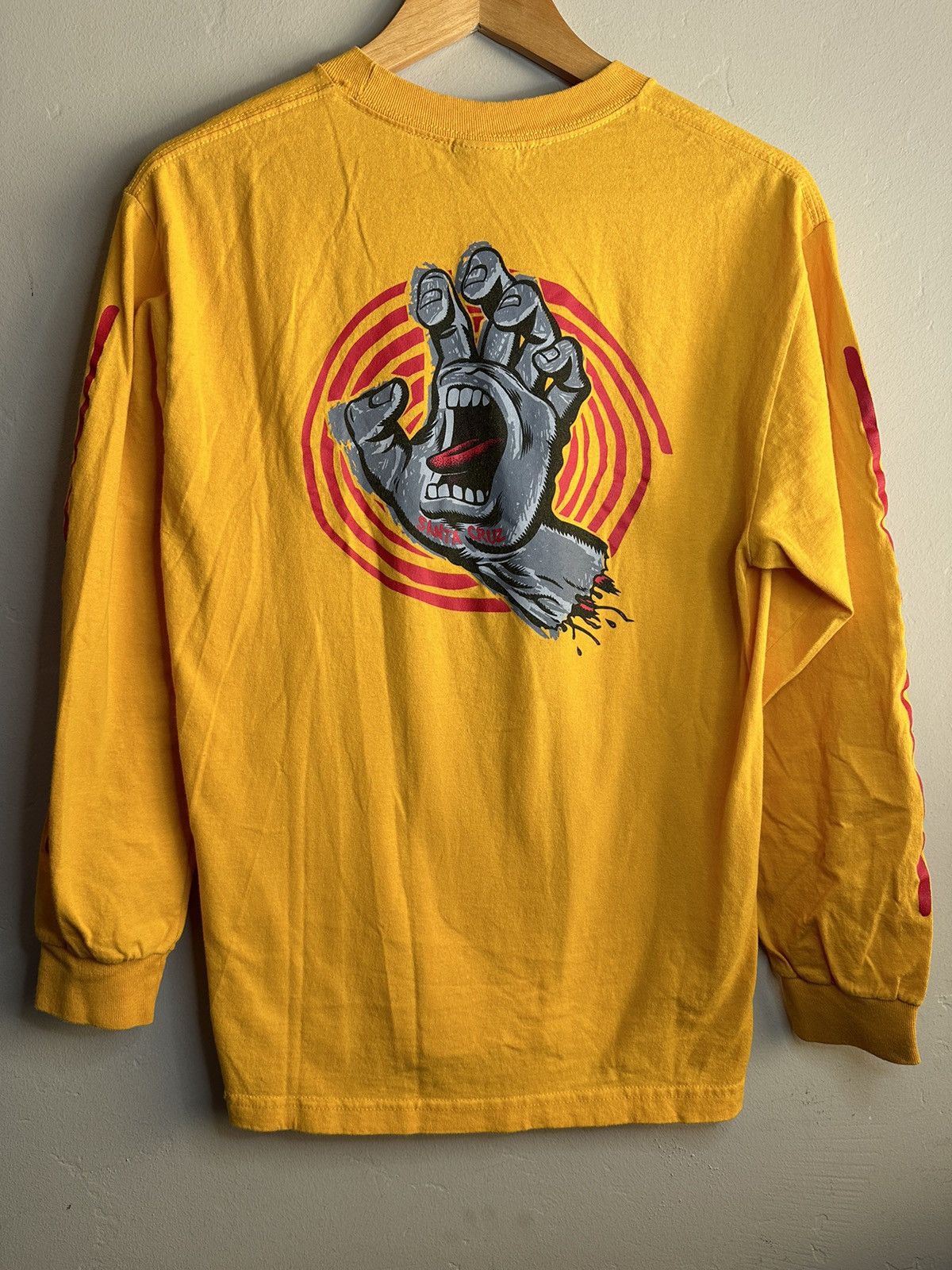 image of Vintage Santa Cruz Skateboards Screaming Hand Shirt in Yellow Gold, Men's (Size Medium)