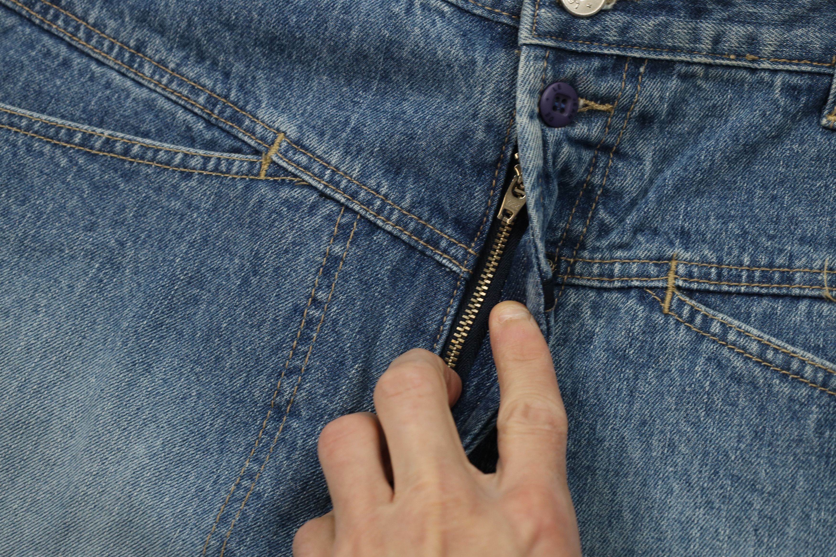 Marithe + Francois Girbaud Deadstock Vintage 90s Marithe Francois Girbaud Denim Shorts Size US 32 / EU 48 - 6 Thumbnail