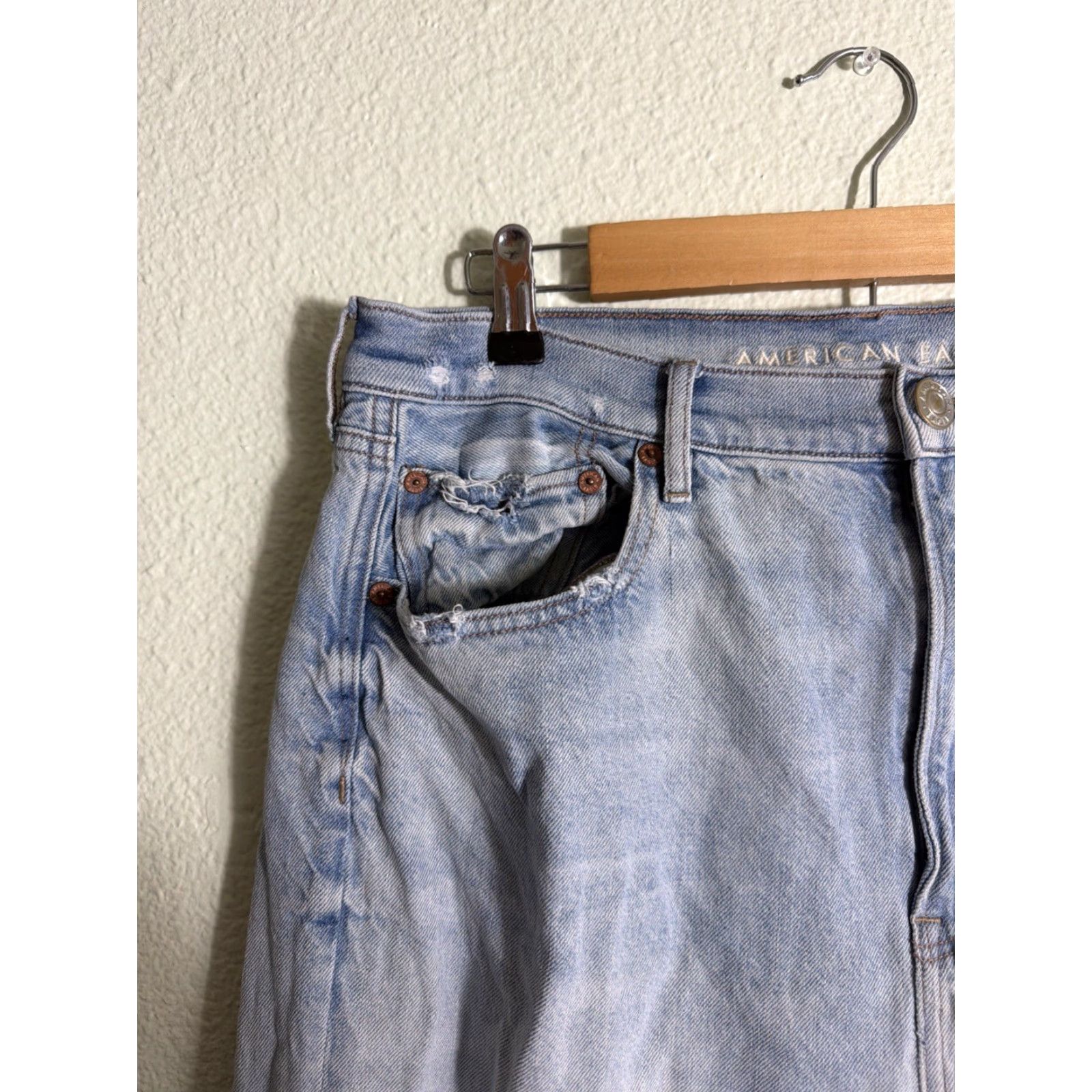 American Eagle Outfitters VINTAGE American Eagle Jeans Baggy Light Wash 32x31 Distressed Women 14 Blue Straight Size 24" / US 00 / IT 34 - 4 Thumbnail