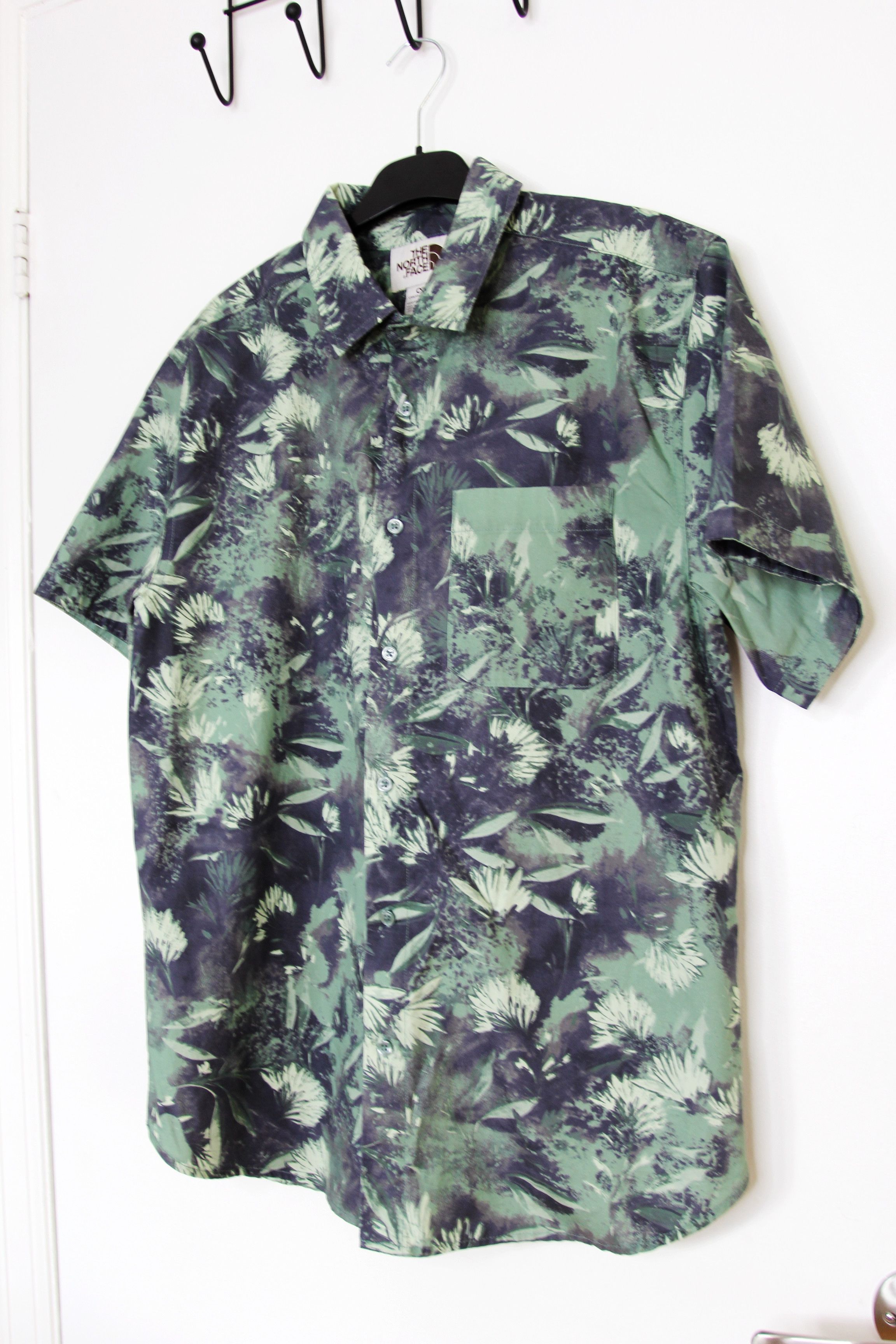 The North Face BNWT SS25 THE NORTH FACE BAYTRAIL PATTERN SHIRT L Size US L / EU 52-54 / 3 - 5 Thumbnail