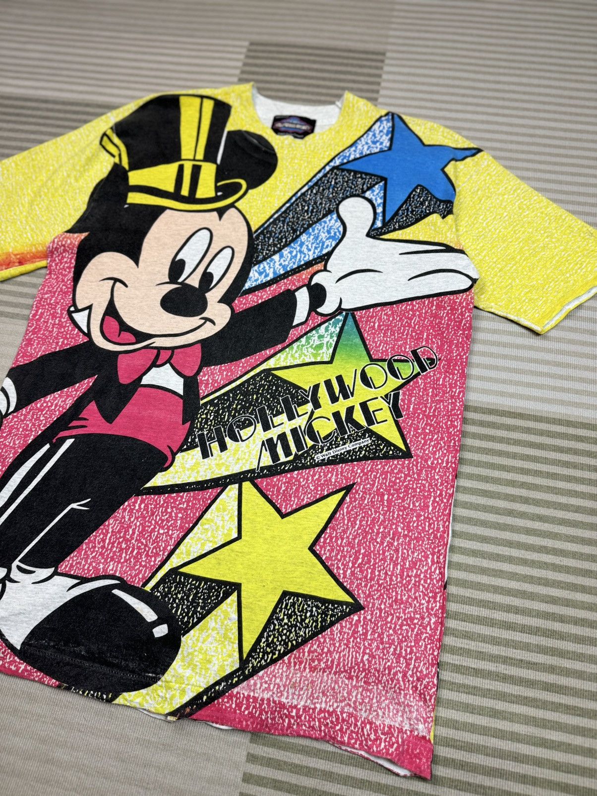 Mickey Mouse Vintage 90s Mickey Mouse Full Print Tshirt Size US M / EU 48-50 / 2 - 3 Thumbnail