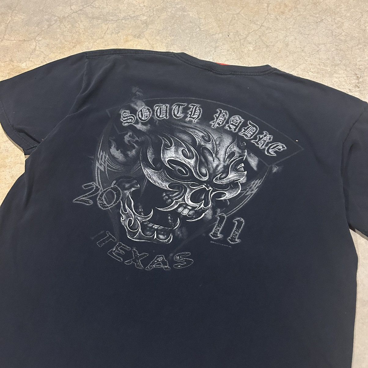 Japanese Brand × Vintage Crazy Vintage Y2K Flaming Skulls Faded Tee Grunge Cyber Size US XL / EU 56 / 4 - 5 Thumbnail