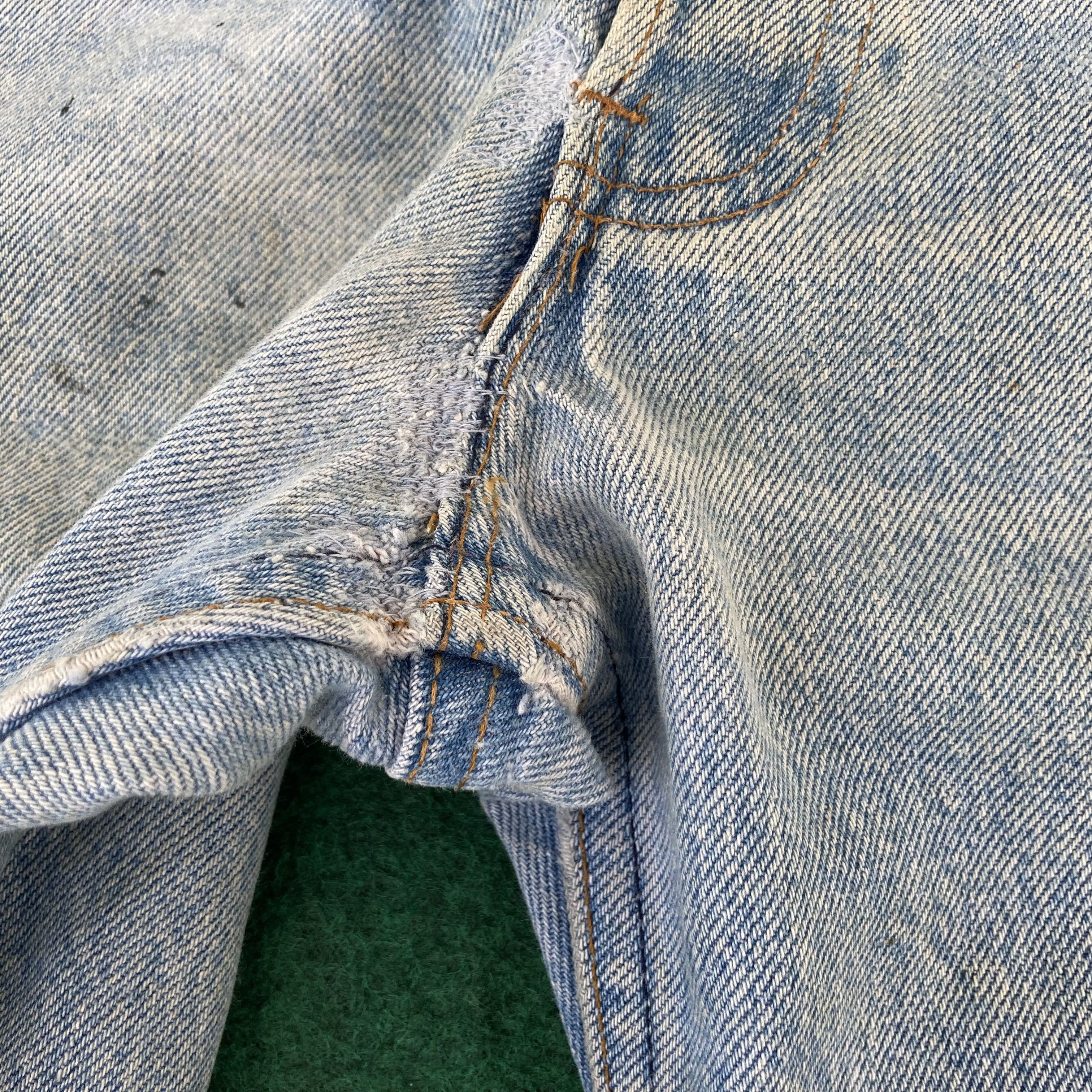 Levi's × Vintage Vtg Levis 501 Faded Stains Ripped Jeans Sz 31 Denim Jeans Size US 31 - 5 Thumbnail