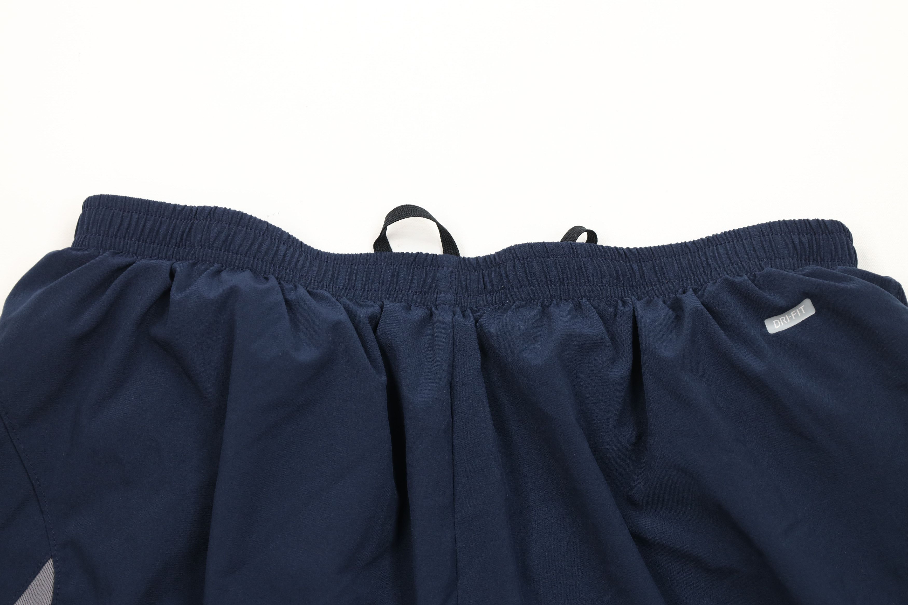 Nike Vintage Y2K Nike Scott Mini Swoosh Lined Above Knee Shorts Size US 34 / EU 50 - 12 Thumbnail