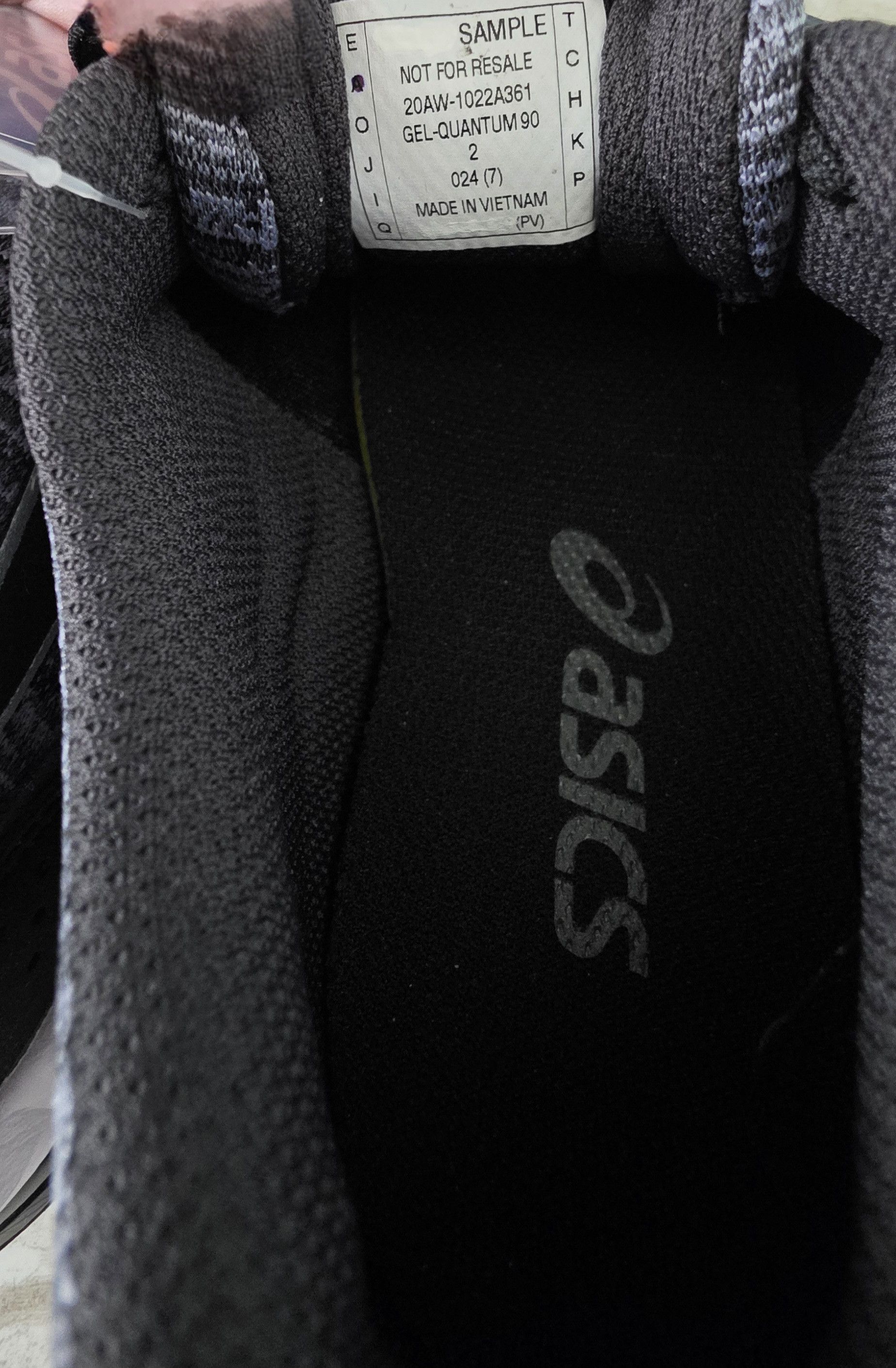 Asics NWOB Asics Gel-Quantum 90 2 Graphite Grey Black Sneakers 7 Size US 7 / IT 37 - 6 Thumbnail