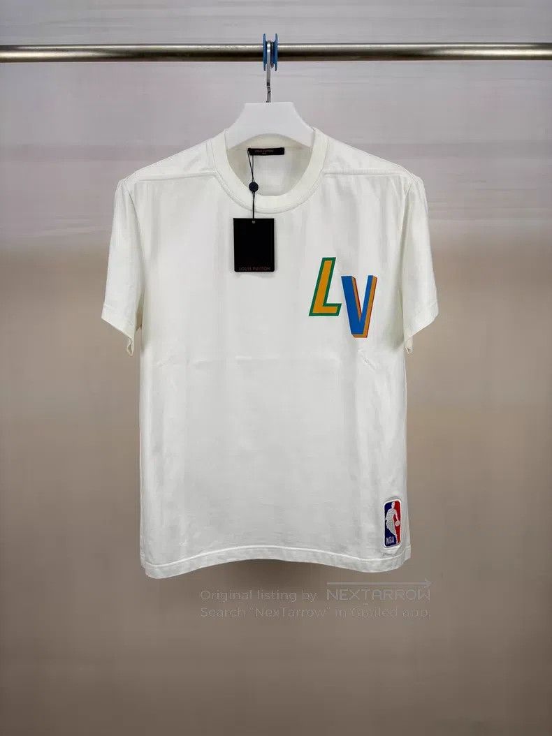 Louis Vuitton Louis Vuitton NBA Co-branded Short Sleeves Size US S / EU 44-46 / 1 - 1 Thumbnail