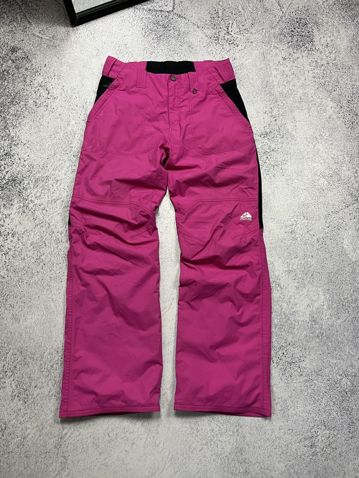 Nike Vintage Nike ACG Ski Snowboard Pants Y2K Pink Gorpcore Hype Size 30" / US 8 / IT 44 - 1 Thumbnail