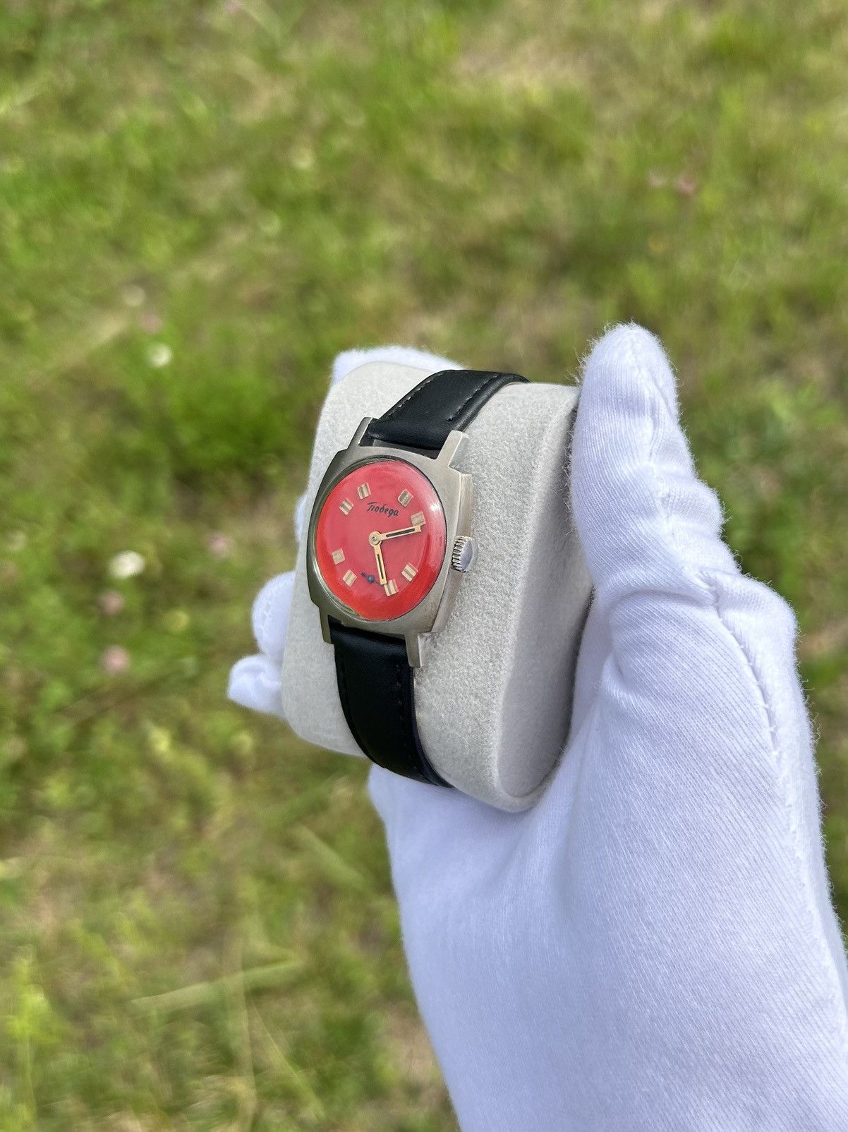 Vintage Vintage Watch Pobeda Small Mechanical USSR Authentic 1950s Size ONE SIZE - 4 Thumbnail