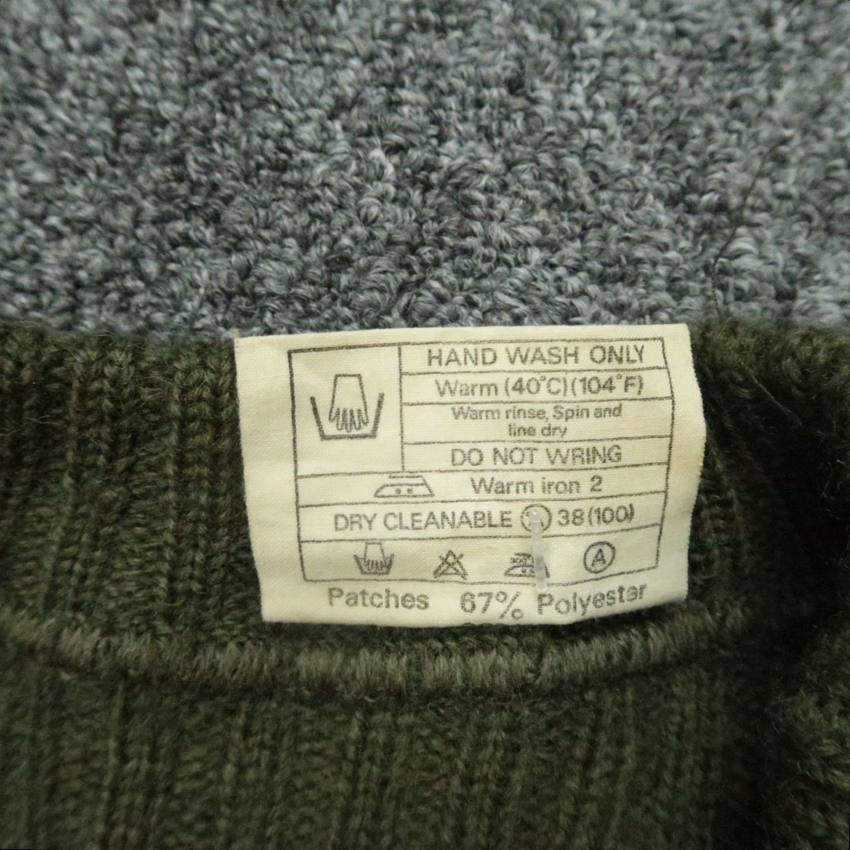 Commando VINTAGE USMC Sweater Men Small Green Wool Crew Neck Long Sleeve Jumper Pullover Winter Fall Spring All Seasons Mens S Green Wool USMC Sweater VTG Mens Size US S / EU 44-46 / 1 - 3 Thumbnail