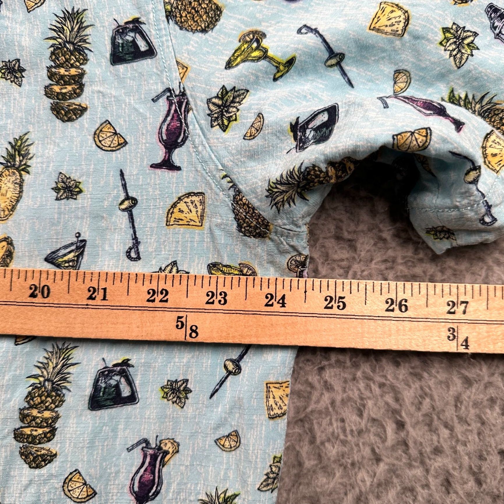 Tommy Bahama Tommy Bahama Shirt Mens XL Aqua Cocktail Pineapple Short Sleeve Button-Up Hawaiian & Aloha Shirt Camp Collar Size US XL / EU 56 / 4 - 7 Thumbnail