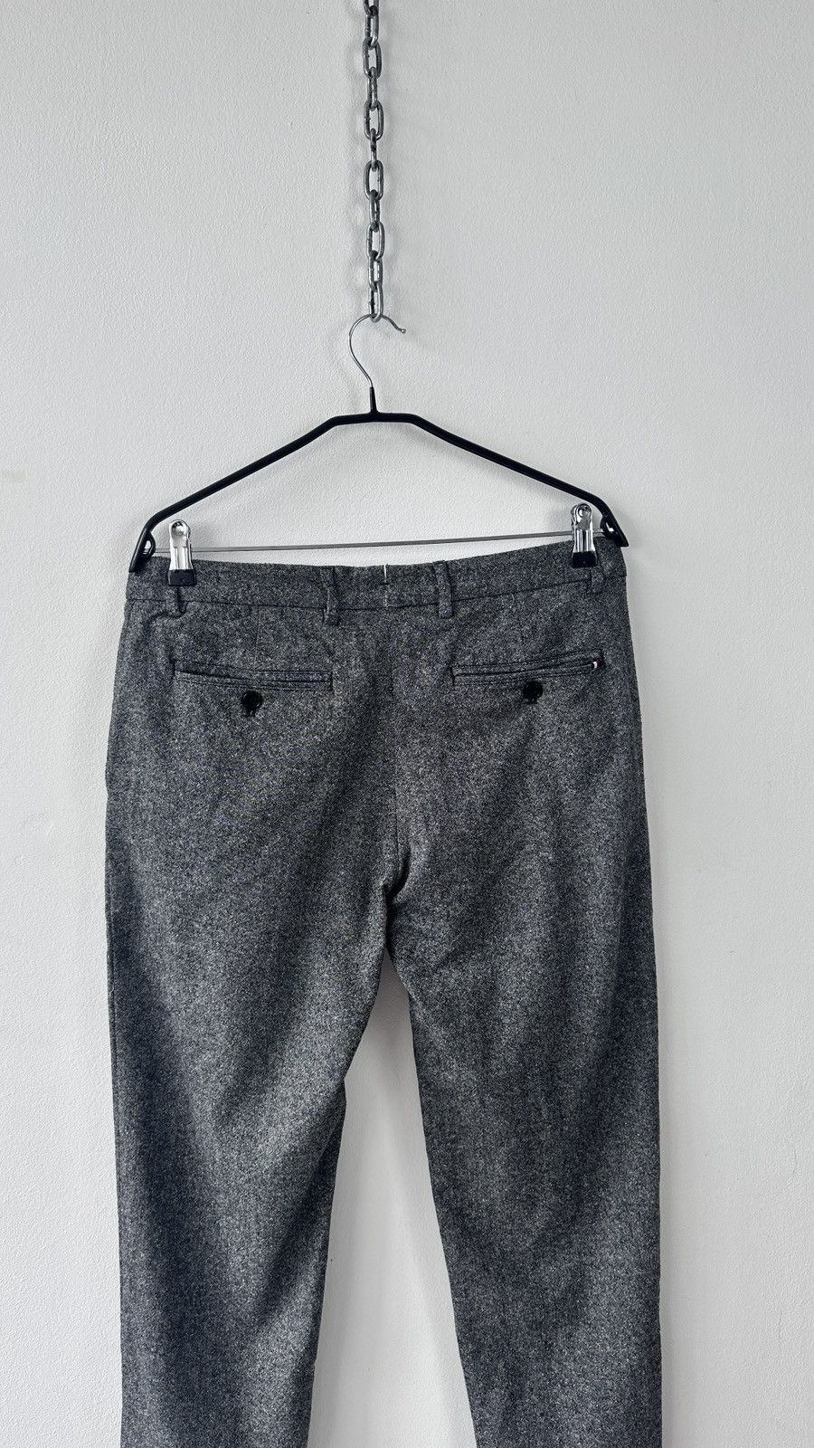 Tommy Hilfiger Tommy Hilfiger Italian Fabric Hampton Chino Pants 33/32 Size US 33 - 9 Thumbnail