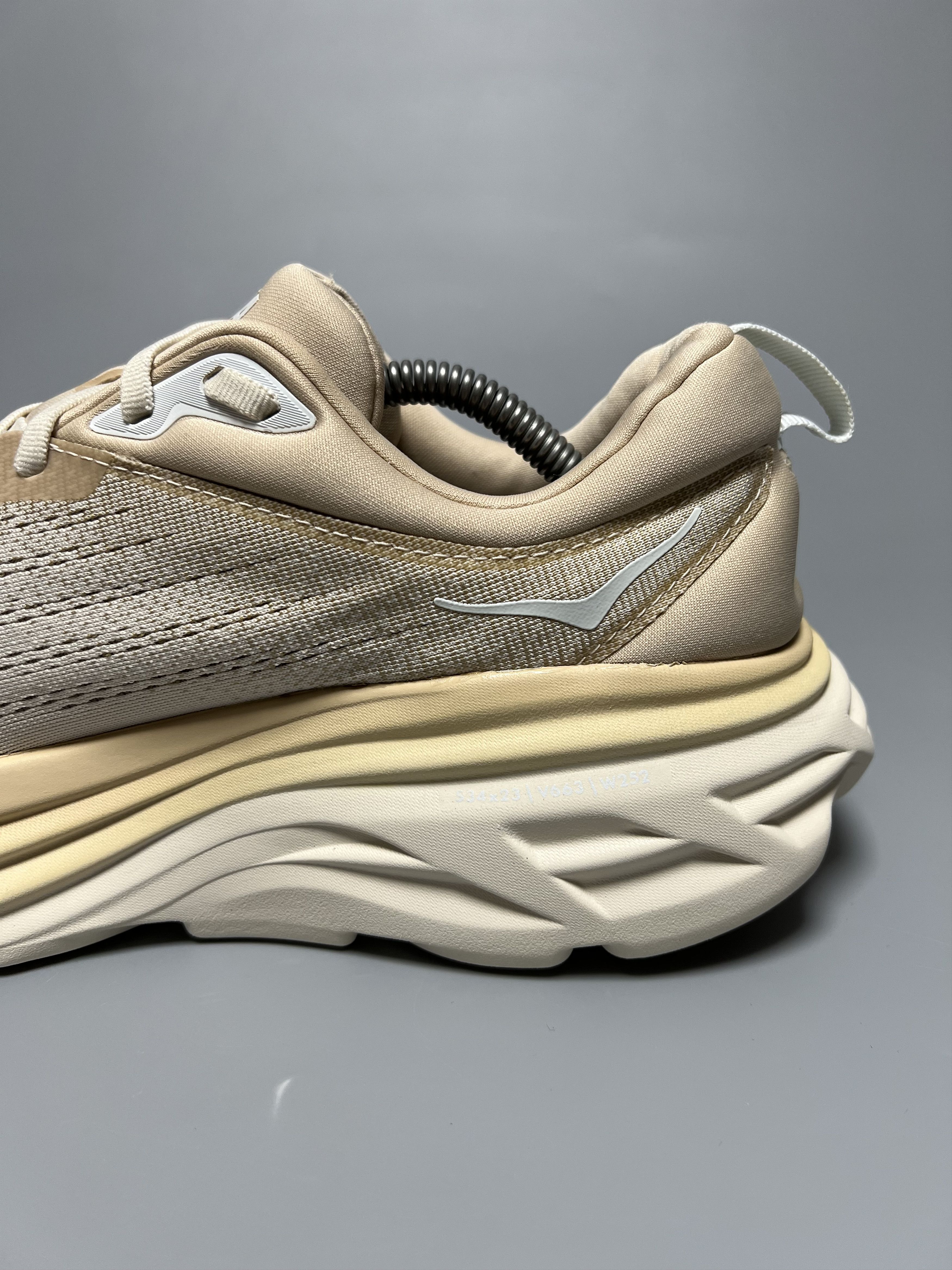Hoka 10.5B Hoka One One Bondi 8 Running Shoes Walking Training Size US 10.5 / IT 40.5 - 11 Thumbnail