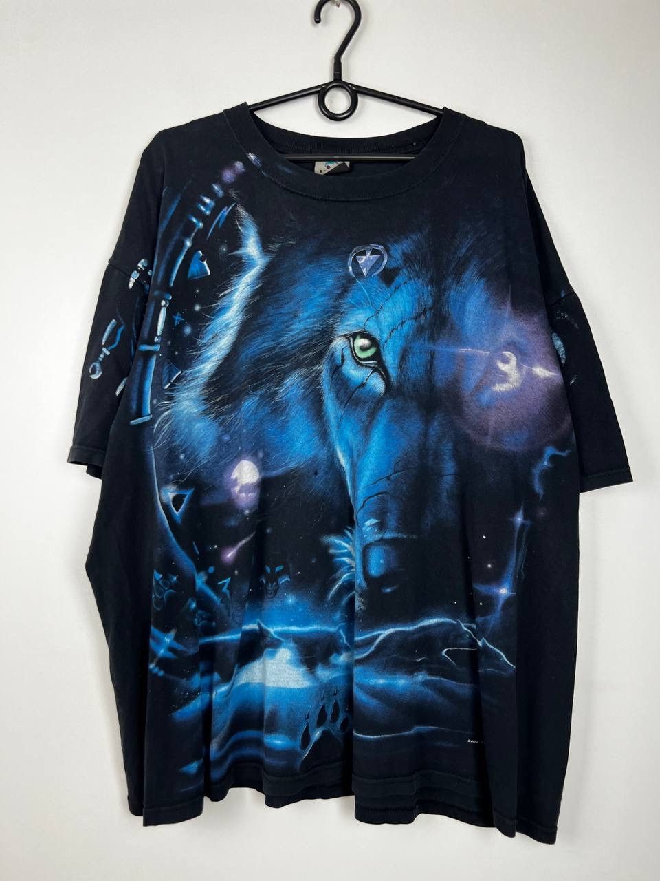 Liquid Blue Liquid Blue Wolf 00s vintage t-shirts size XXL Size US XXL / EU 58 / 5 - 1 Thumbnail