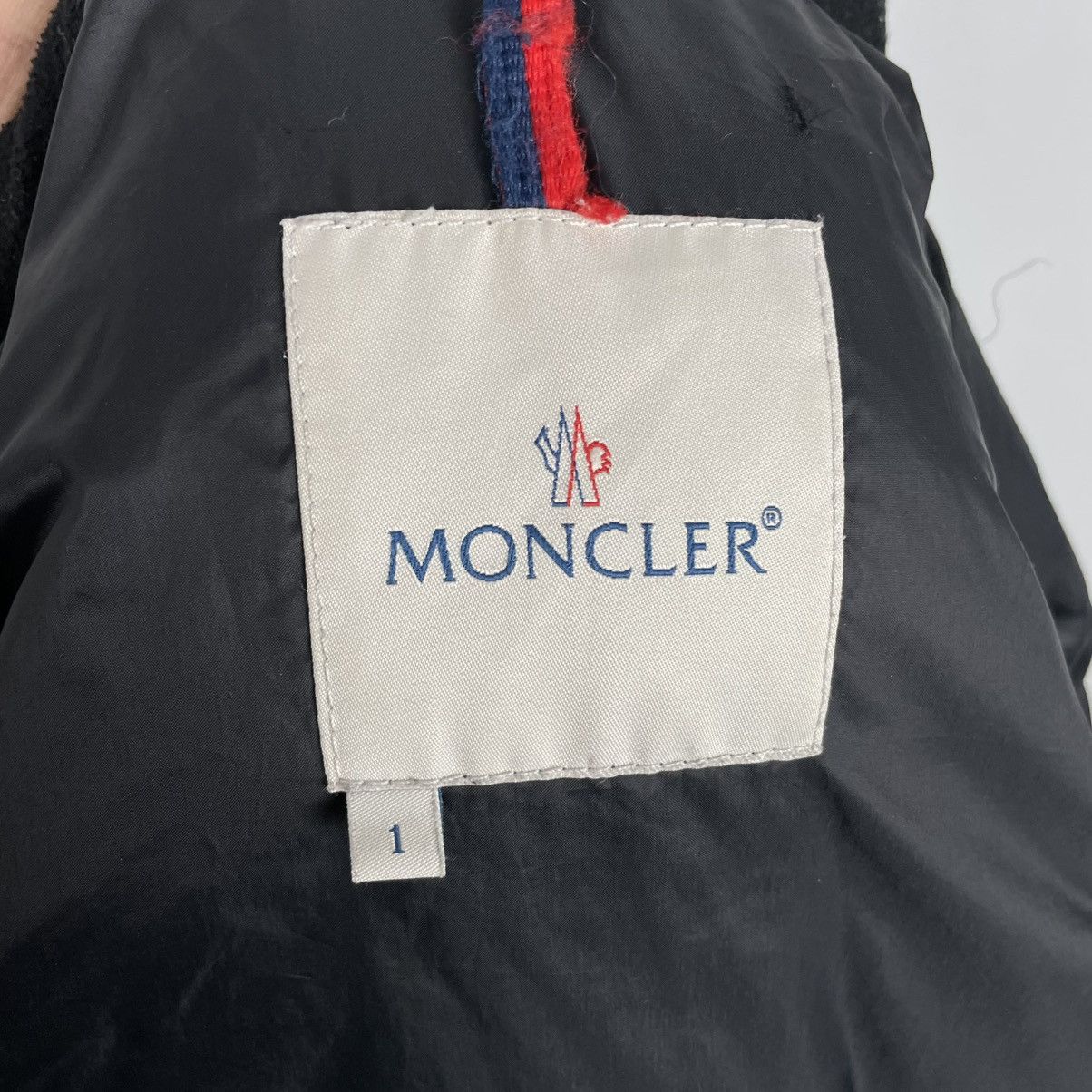 Moncler Vintage Moncler Puffer Jacket big patch Logo size 1 Size S / US 4 / IT 40 - 12 Thumbnail