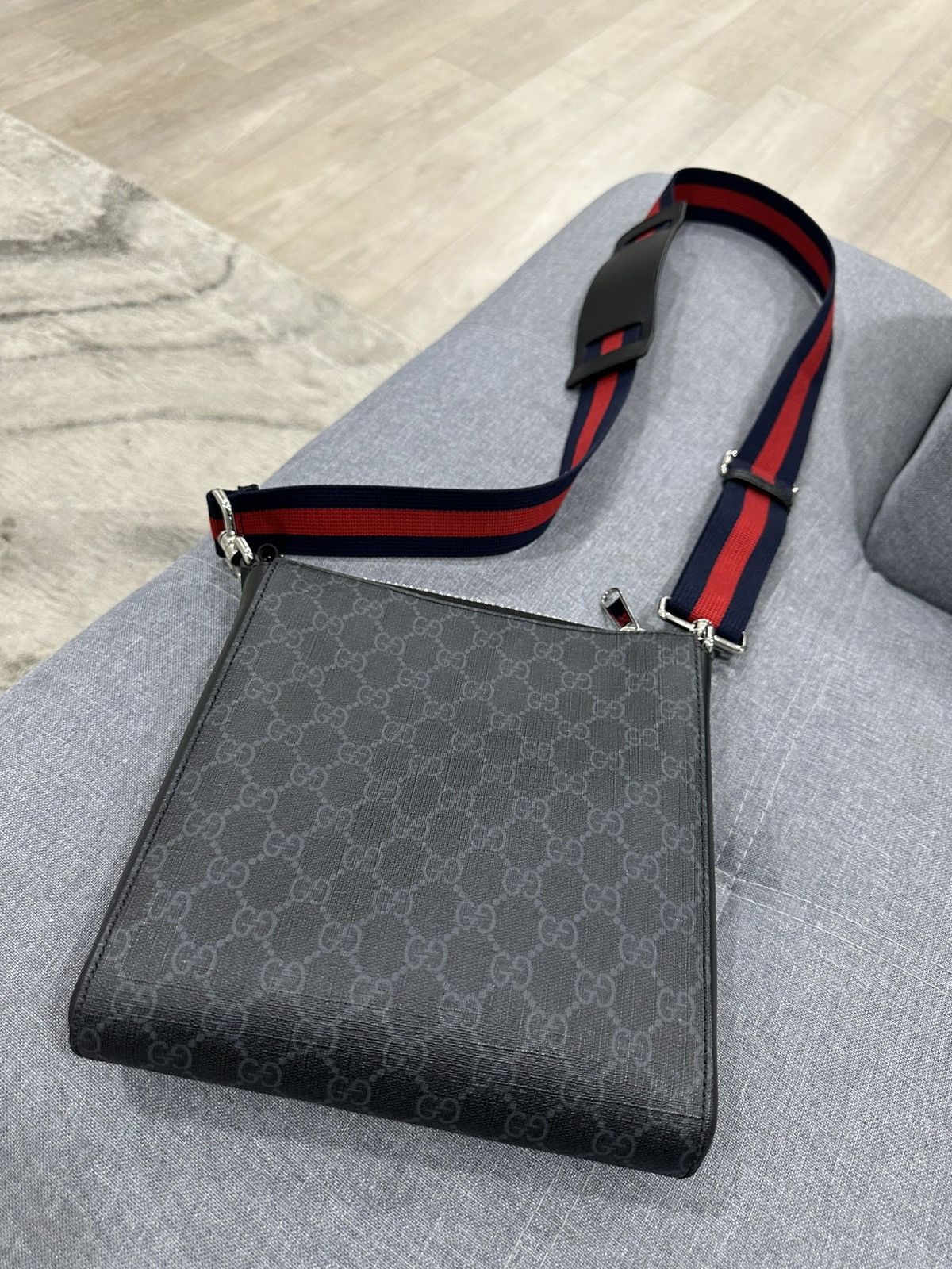 Gucci GUCCI GG BLACK SMALL MESSENGER BAG Size ONE SIZE - 6 Thumbnail