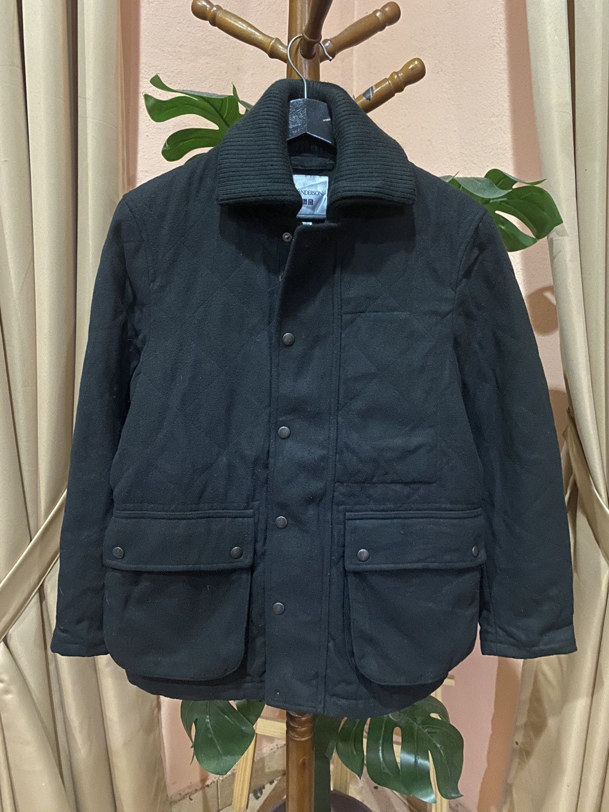 JW Anderson × Uniqlo J.W. Anderson x Uniqlo Black Quilte Jacket Classic Outerwear Size US S / EU 44-46 / 1 - 1 Thumbnail