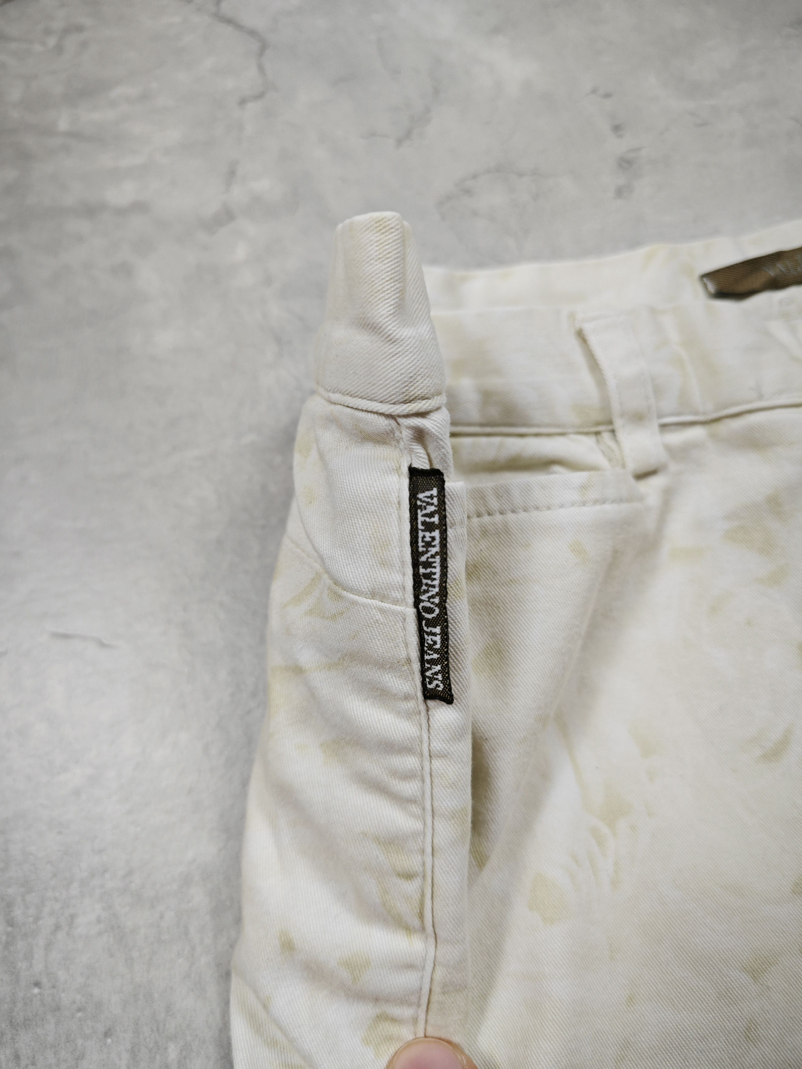 Valentino Valentino Vintage Luxury Jeans Size 26" / US 2 / IT 38 - 4 Thumbnail