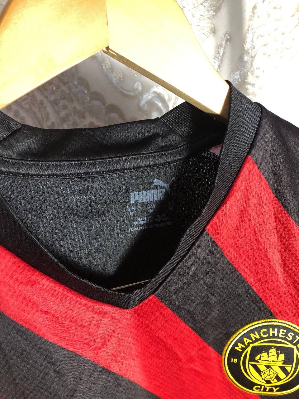 Puma VINTAGE PUMA FC MANCHESTER CITY ENGLAND SOCCER JERSEY RETRO Size US M / EU 48-50 / 2 - 6 Thumbnail
