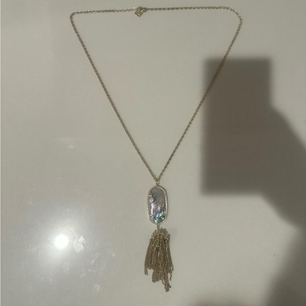 Kendra Scott Kendra Scott Rayne Abalone Shell Long Gold Fringe Necklace Size ONE SIZE - 3 Thumbnail