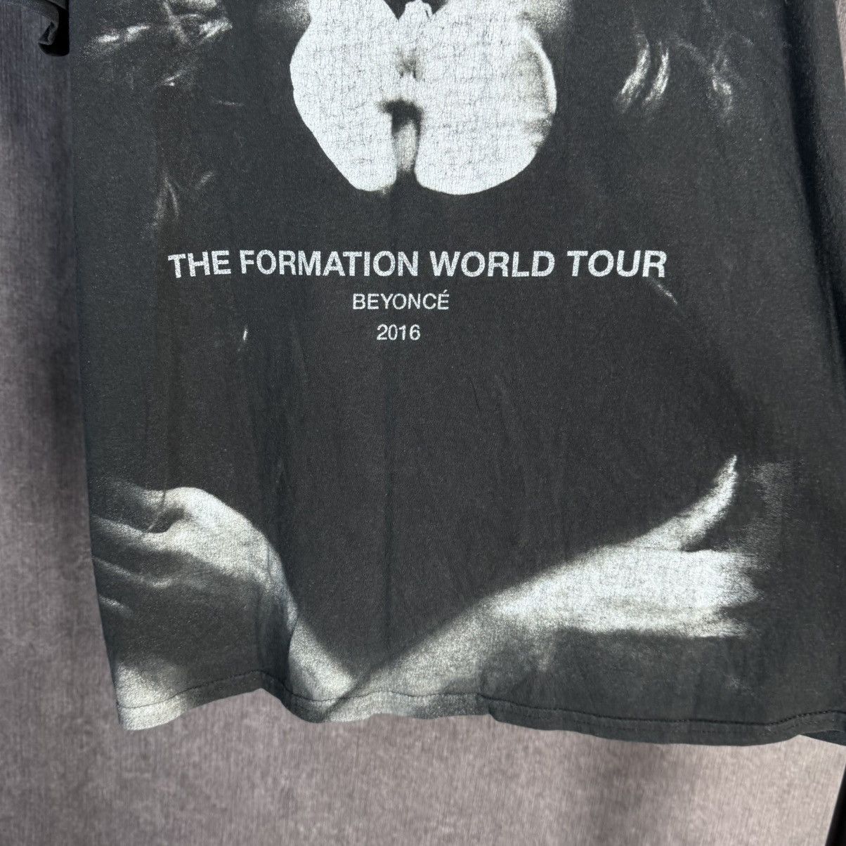 Beyonce Beyoncé tour T-shirt 2016 vintage tee Size L Size US L / EU 52-54 / 3 - 6 Thumbnail