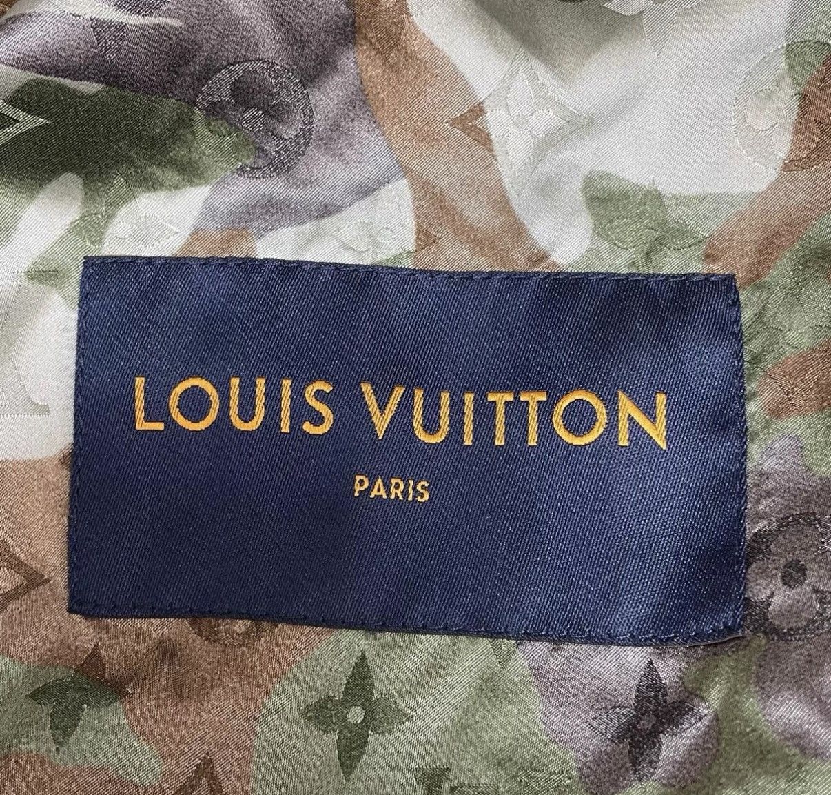 Louis Vuitton Louis Vuitton Camo Monogram Jacquard Windbreaker Jacket K12 Size US L / EU 52-54 / 3 - 3 Thumbnail