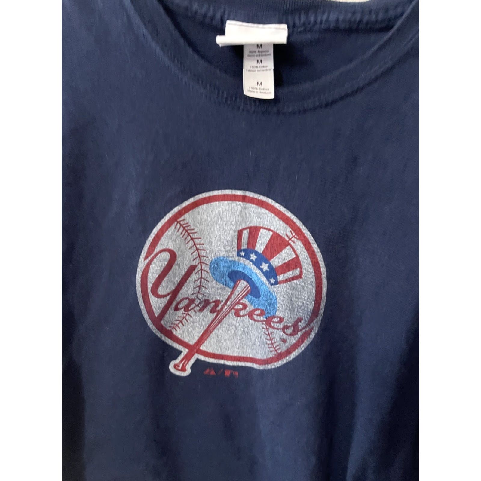 MLB Majestic Baseball MLB Blue T-Shirt Short Sleeve Crew Neck Size M Men 100% Polyester Graphic Print Active All Seasons Size US M / EU 48-50 / 2 - 3 Thumbnail