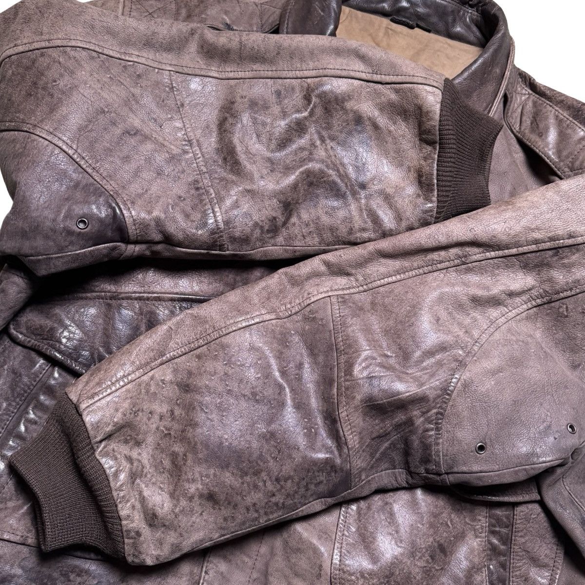 Hunt Club Vintage A-2 Faded Brown Leather Bomber Jacket Hunt Club 46 Size US XL / EU 56 / 4 - 2 Thumbnail