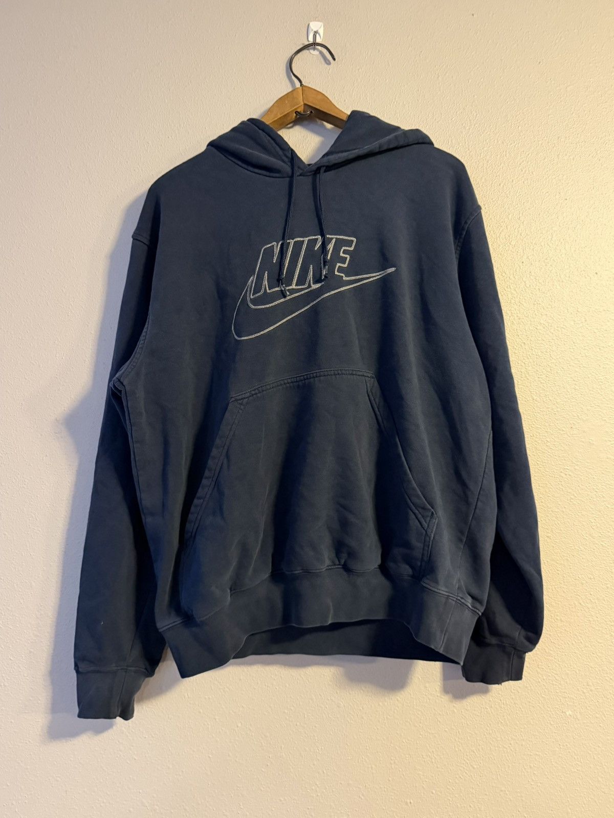Nike vtg y2k nike embroidered hoodie navy blue medium Size US M / EU 48-50 / 2 - 1 Thumbnail