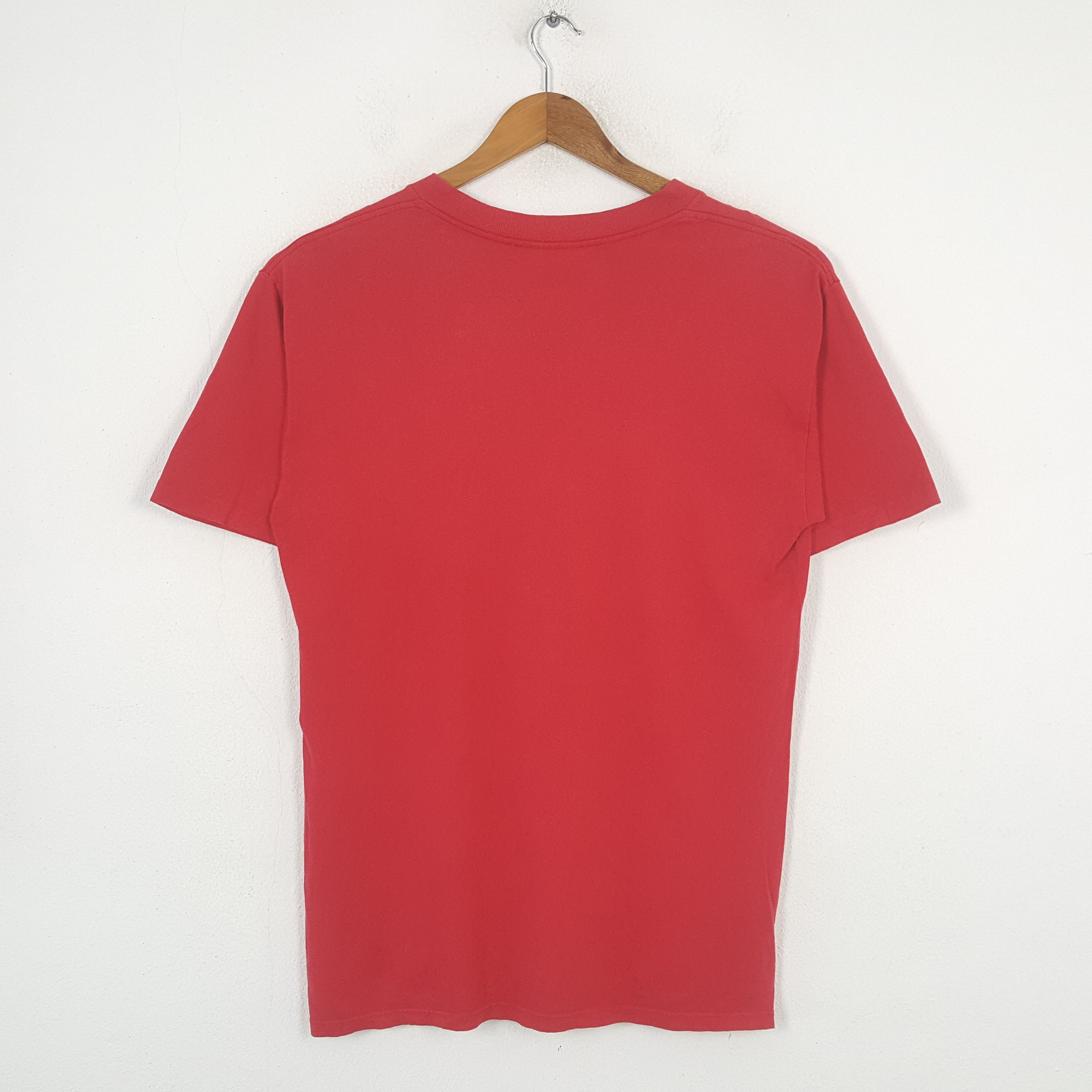 Vintage Vintage Runnin'Rebels Basketball Team T-Shirt C276N66 Size US L / EU 52-54 / 3 - 3 Thumbnail