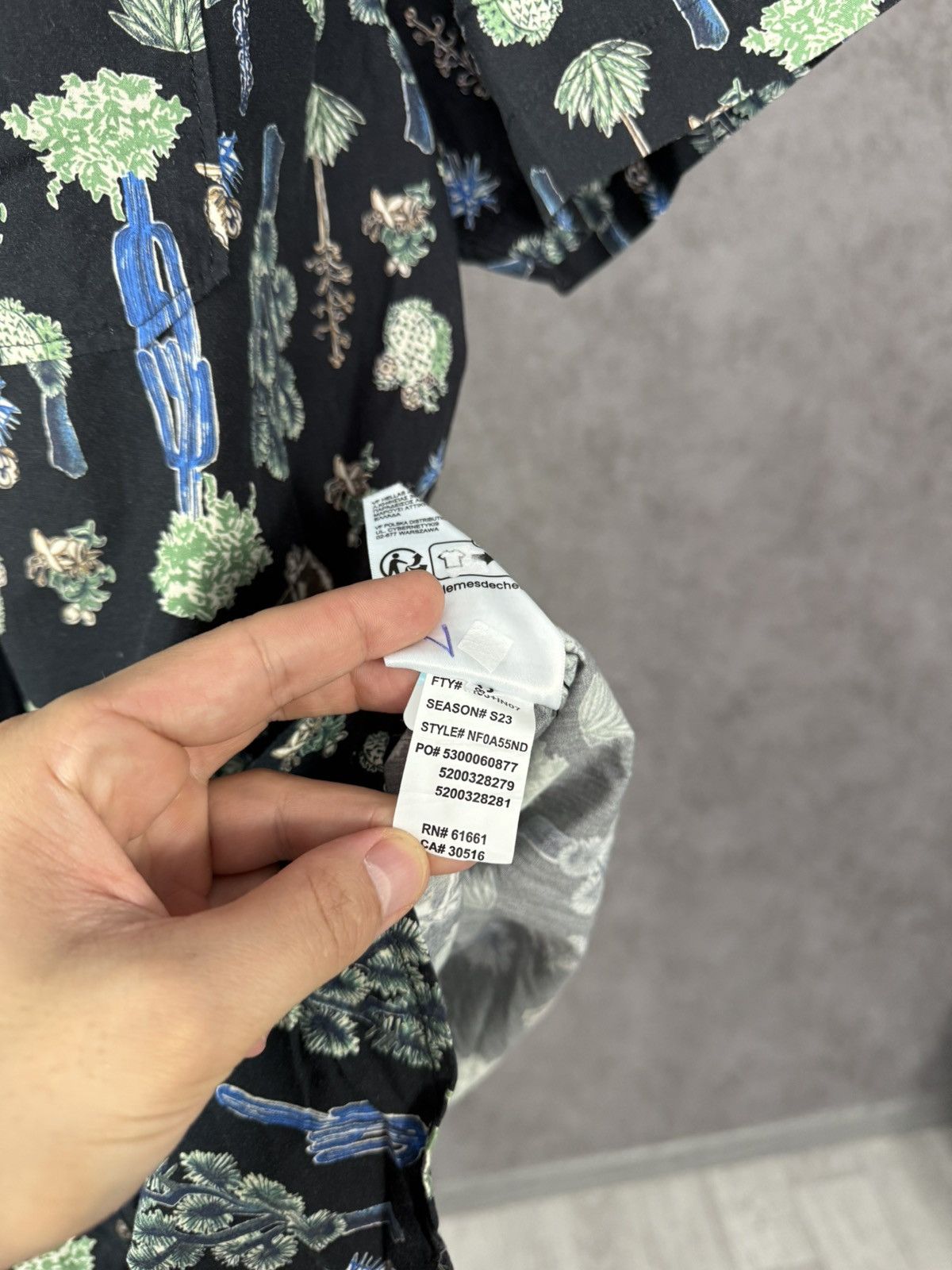 The North Face TNF The North Face outdoor Hawaiian shirt Size US L / EU 52-54 / 3 - 6 Thumbnail