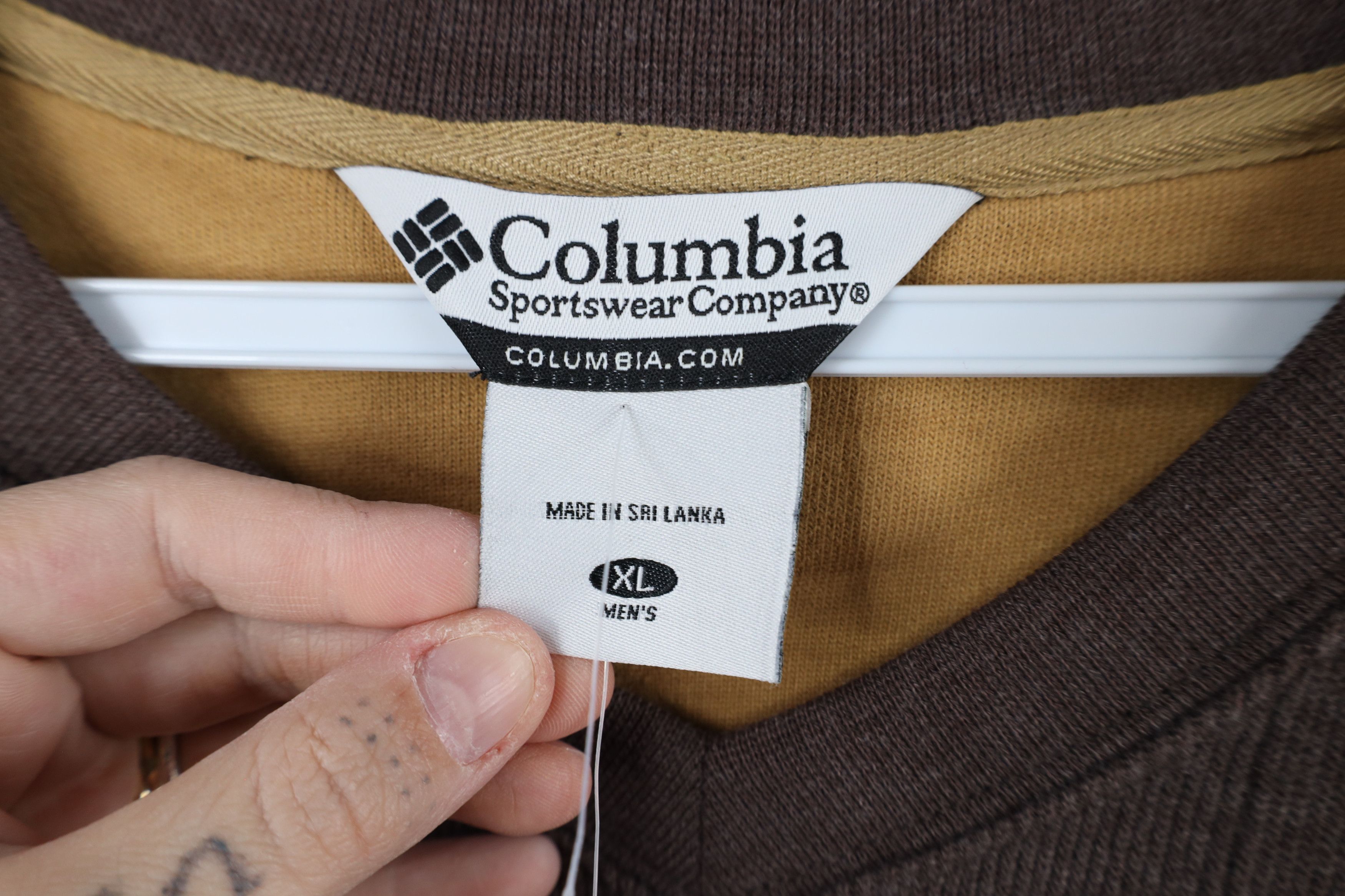 Columbia Deadstock Vintage 90s Columbia Knit V-Neck Sweater Brown Size US XL / EU 56 / 4 - 8 Thumbnail