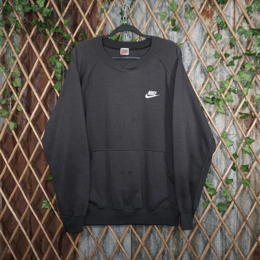 Nike Vintage Y2K Nike embroidered swoosh faded 1990s sweatshirt Size US XL / EU 56 / 4 - 1 Thumbnail