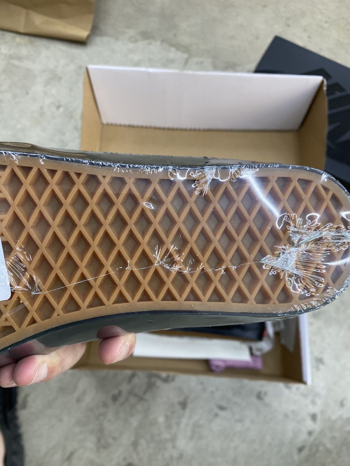 Supreme × Vans Supreme Vans Grosso M Dollar Bills Pink Size US 10.5 / EU 43-44 - 13 Thumbnail