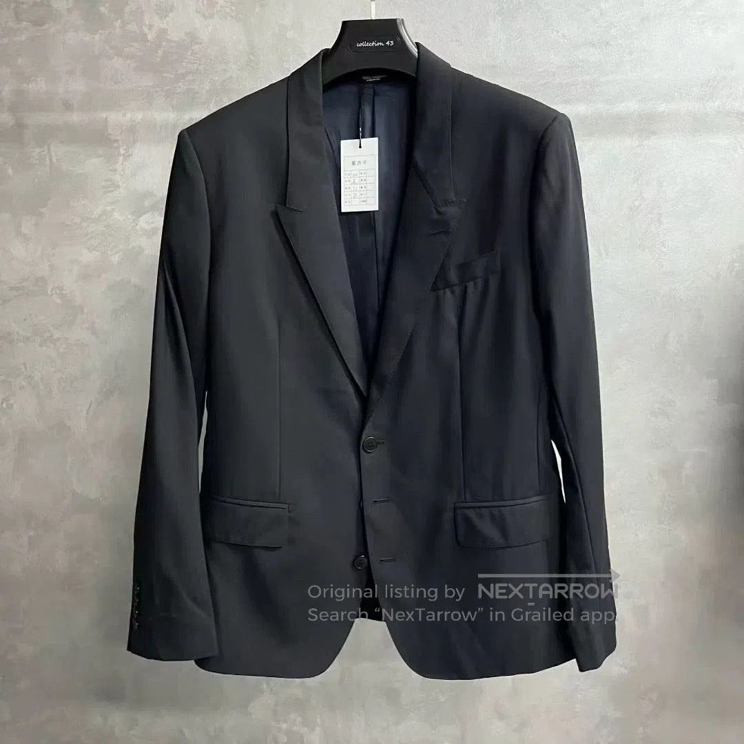 Dolce & Gabbana black tailored suit jacket by dolce&gabbana. Size US L / EU 52-54 / 3 - 1 Thumbnail
