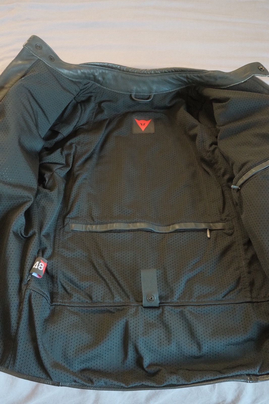 Other Dianese Men’s 48 Black Leather Motorcycle Jacket Size US M / EU 48-50 / 2 - 4 Thumbnail