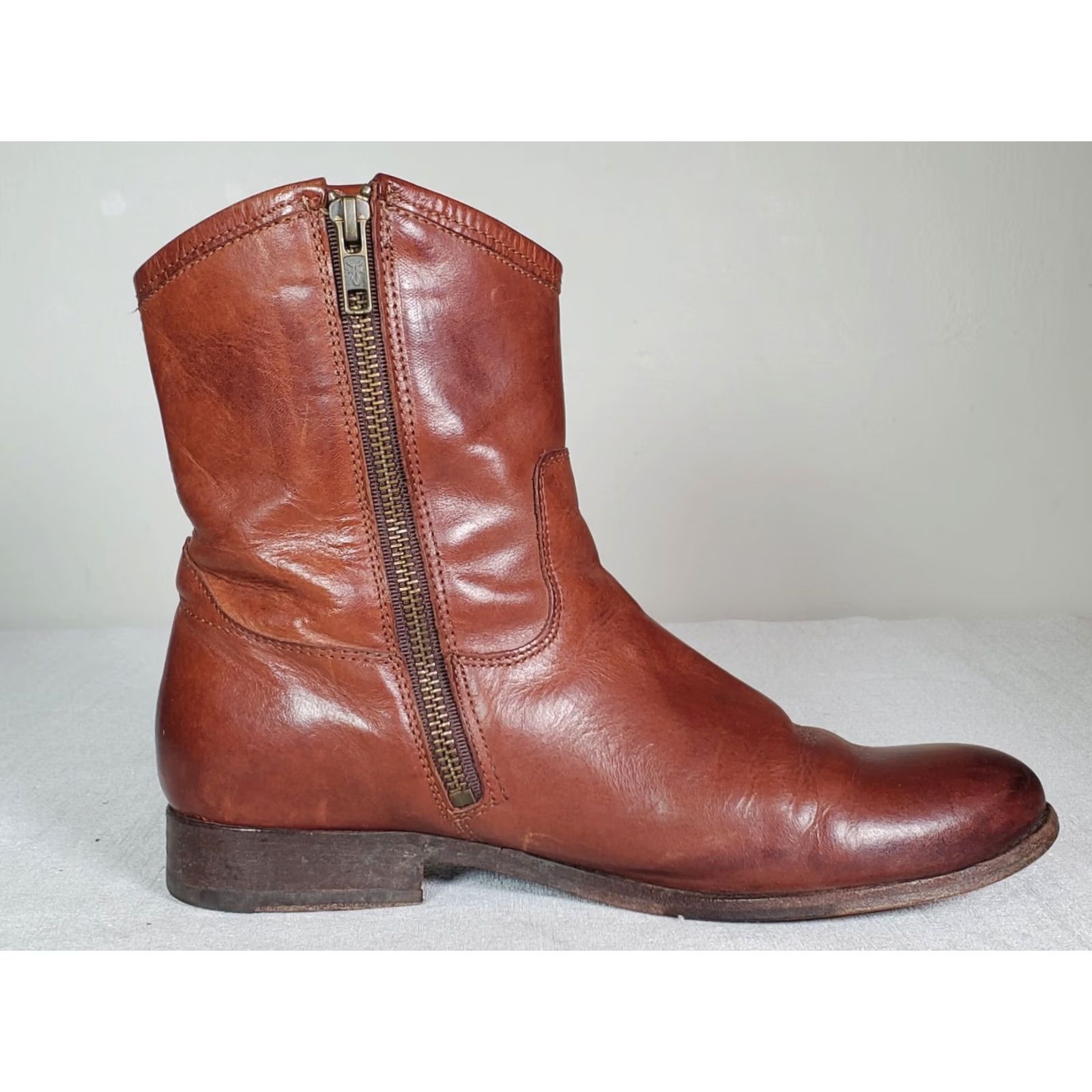Frye FRYE Melissa Button Short Leather Booties in Cognac Brown 77897 Women's US 8 B Bootie Size 30" / US 8 / IT 44 - 4 Thumbnail