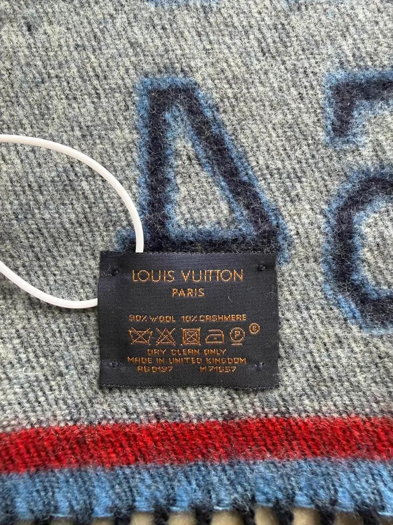 Louis Vuitton Louis Vuitton Cashmere scarf Size ONE SIZE - 3 Thumbnail