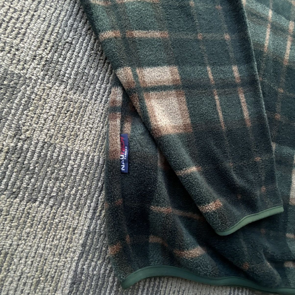 Nautica Vtg 90’s Nautica Green/Brown Plaid Fleece Pullover Size US L / EU 52-54 / 3 - 8 Thumbnail