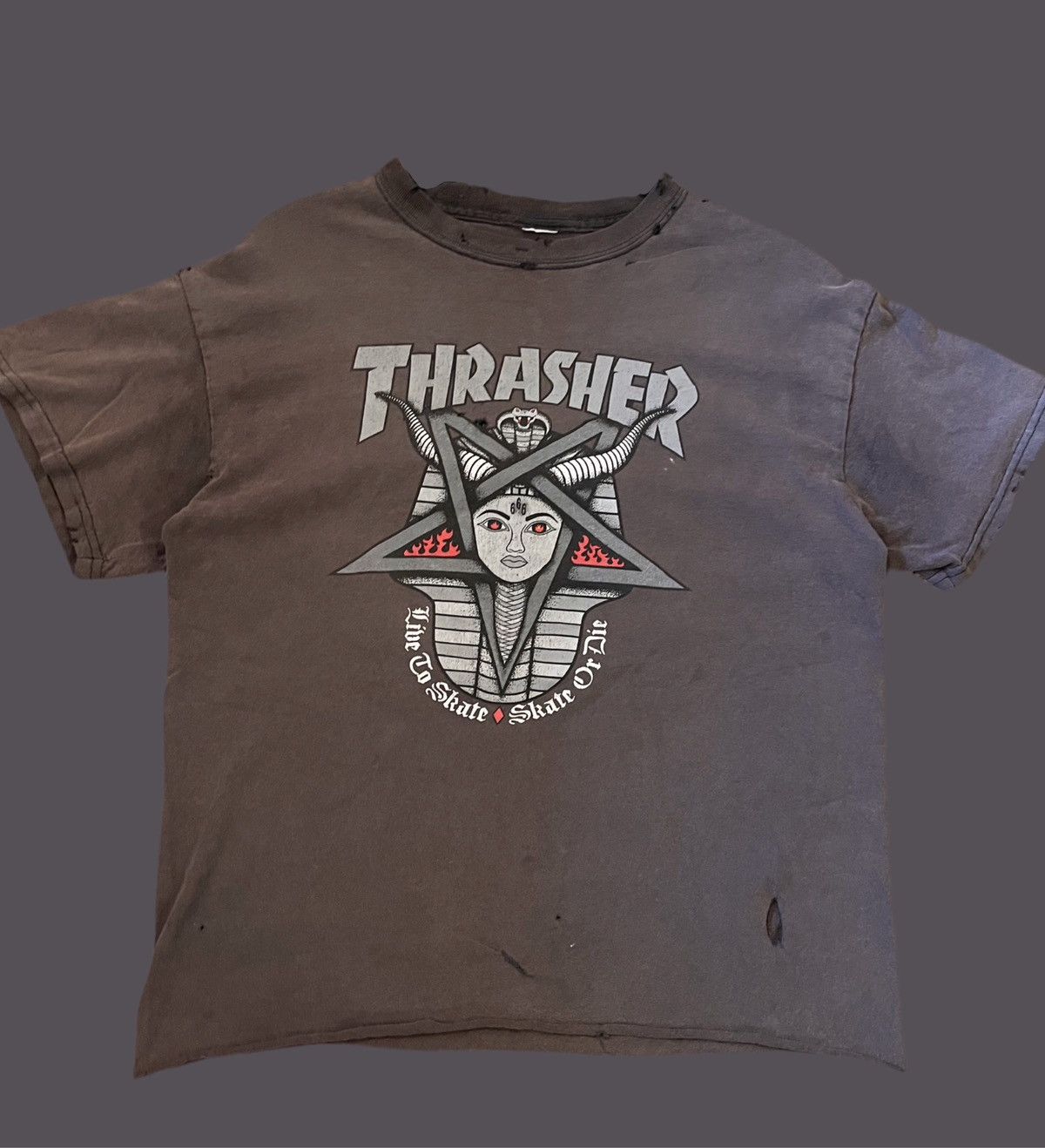 Thrasher VINTAGE 2002 THRASHER SHIRT Size US M / EU 48-50 / 2 - 1 Thumbnail