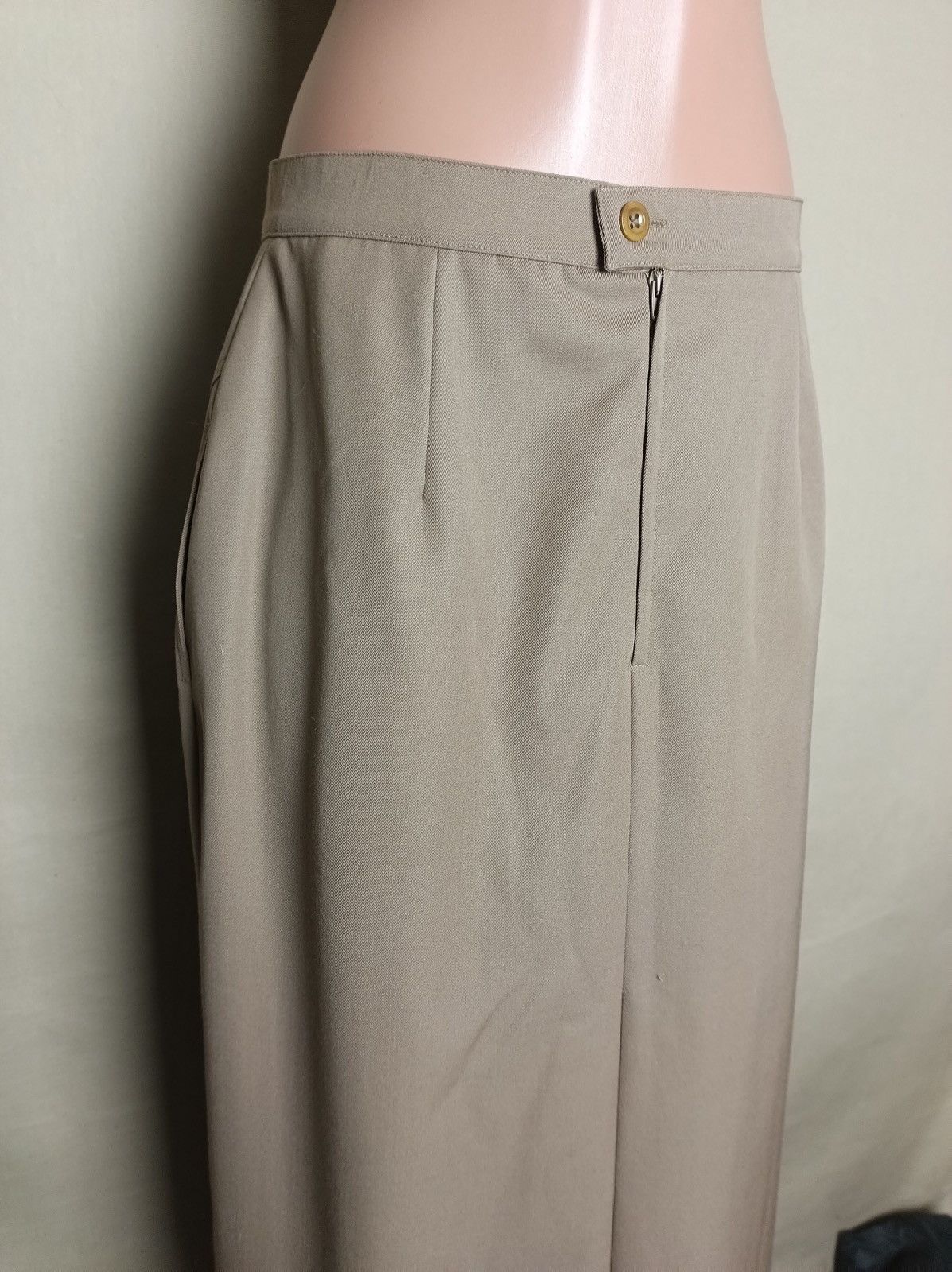 Max Mara Max Mara Beige Wool Blend Long Skirt UK16 EU42 Size 34" / US 12 / IT 48 - 2 Thumbnail