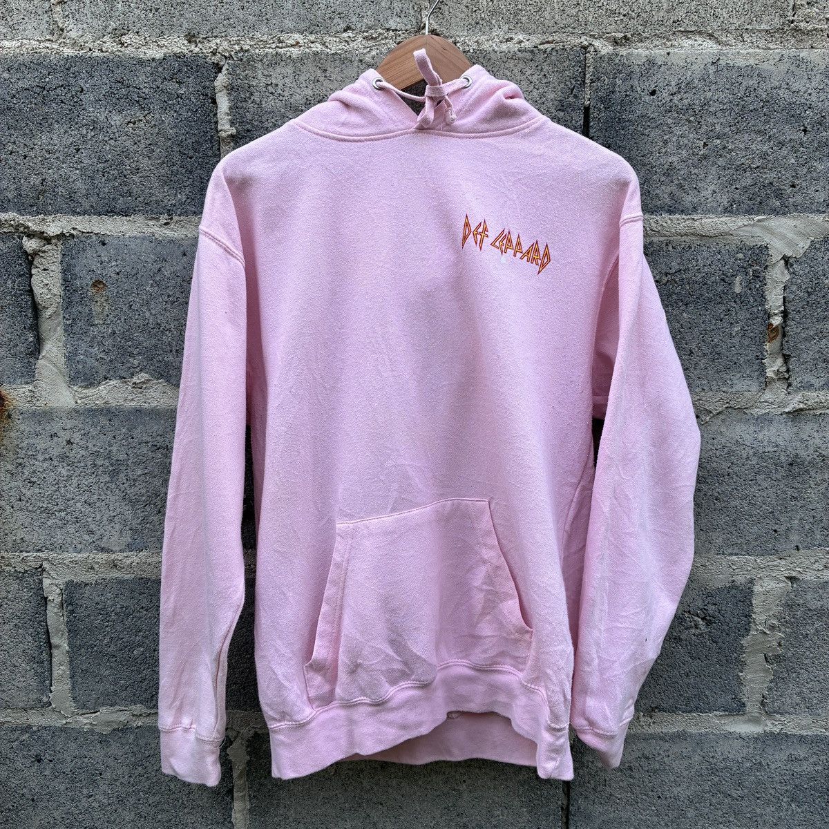 Band Tees × Def Leppard Def Leppard Animal Pink Hoodies Size US M / EU 48-50 / 2 - 2 Thumbnail