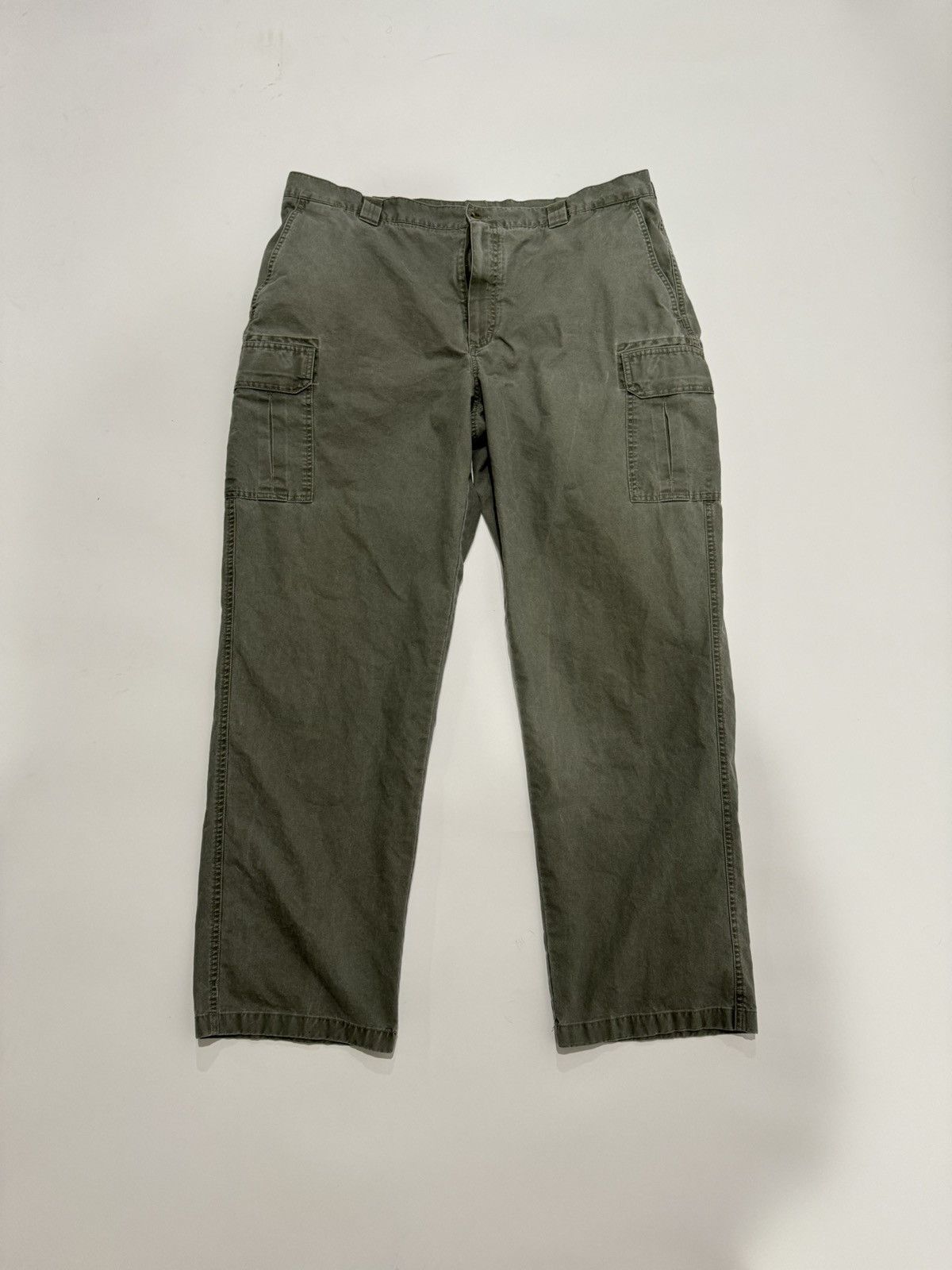 L.L. Bean LL Bean Mens Natural Fit Cargo Pants Olive Green Sz 42x34 Size US 42 / EU 58 - 1 Thumbnail